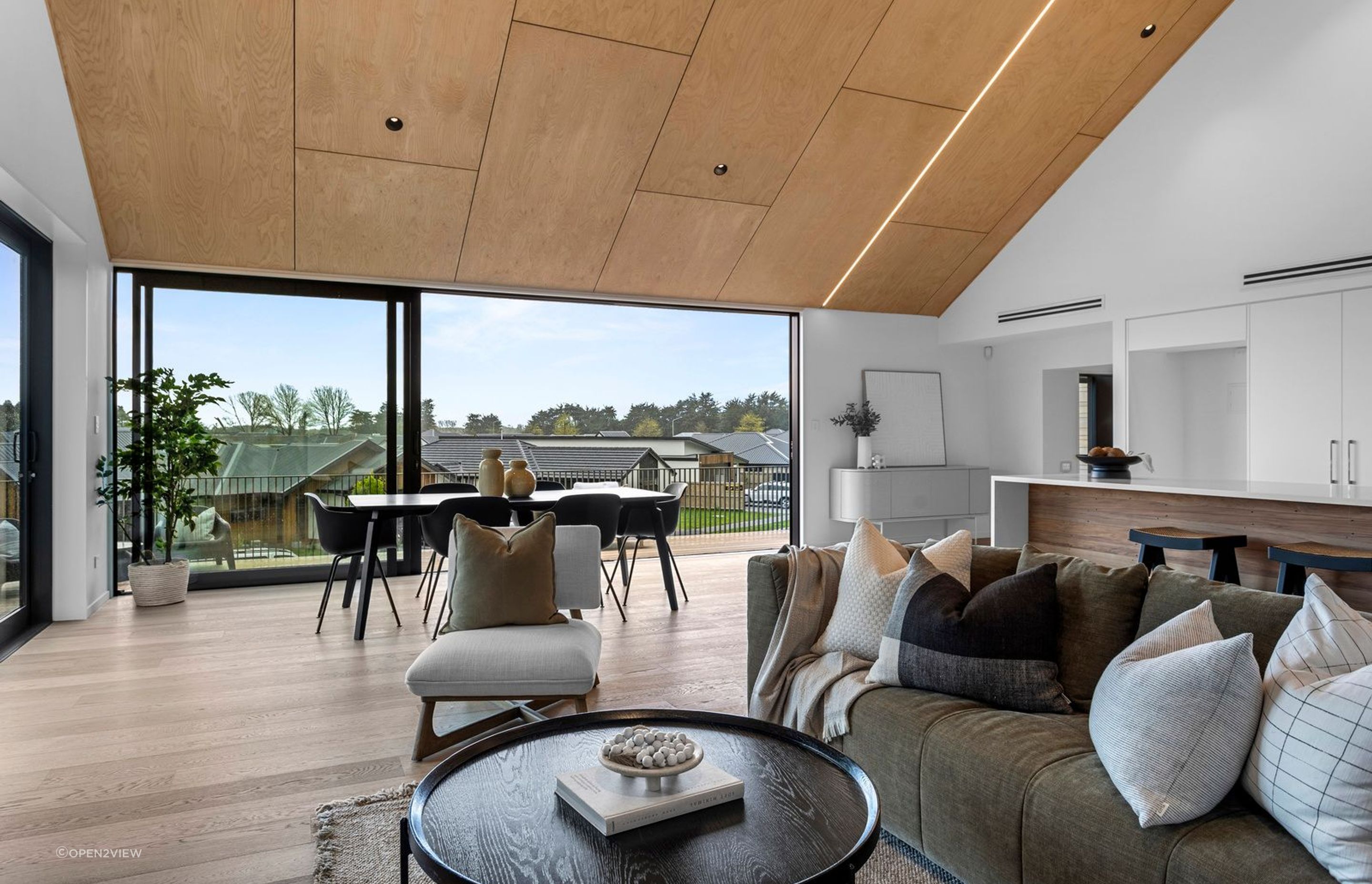 058Open2viewID582439-DrayPl2Halswell.jpg