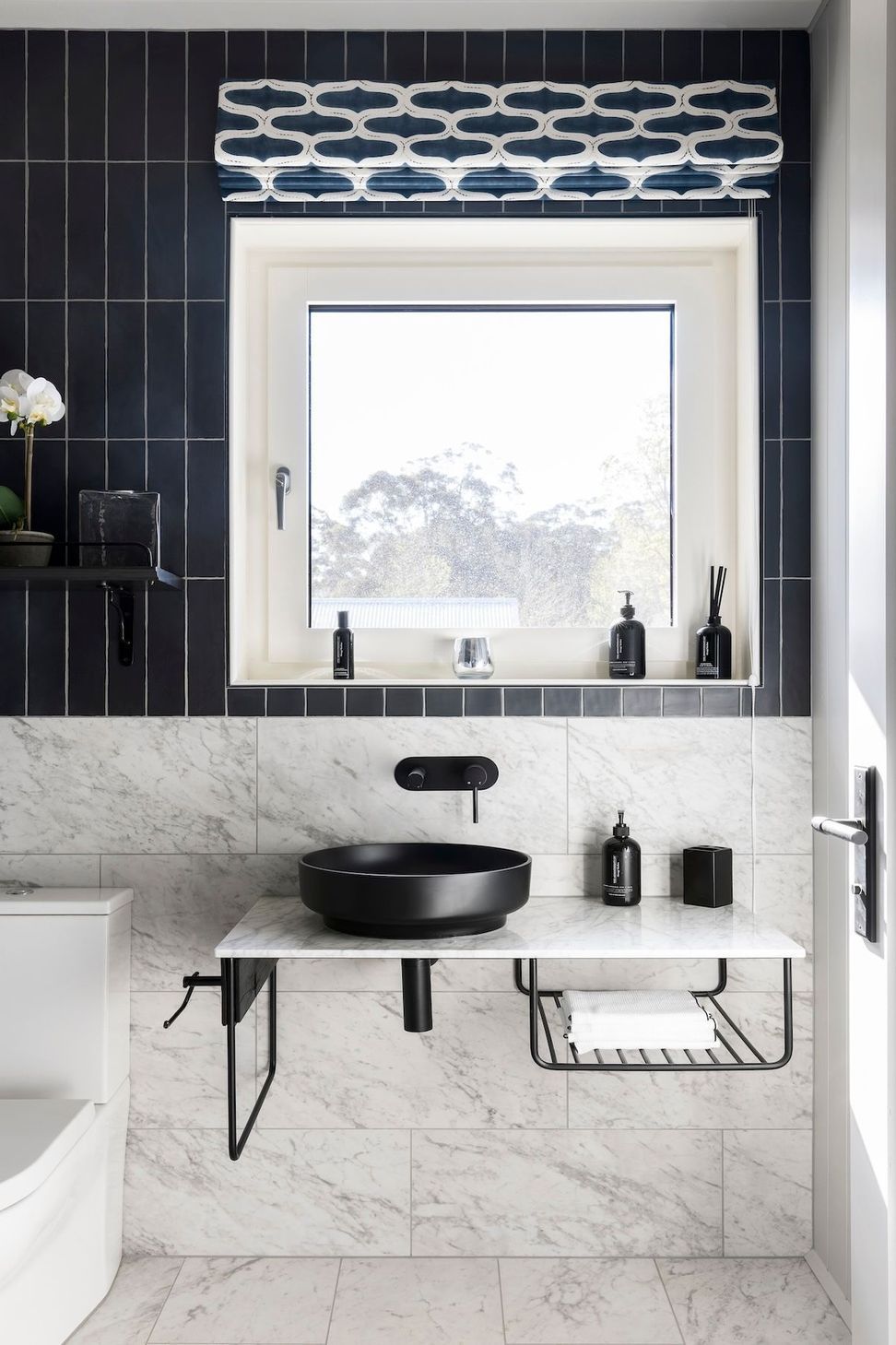 06-envirotecture-robertsonpassivhaus-passivhaus-newsouthwales-bathroom.jpg
