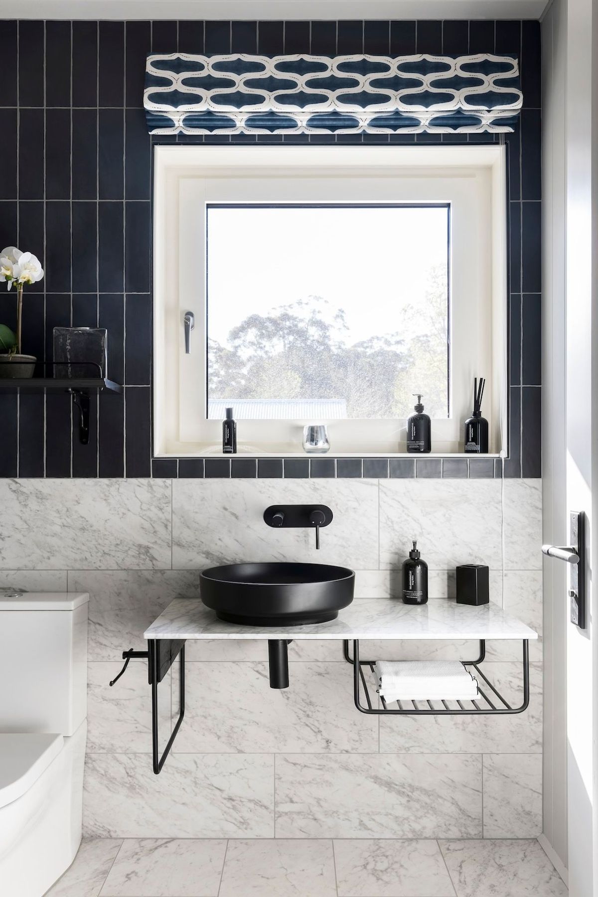 06-envirotecture-robertsonpassivhaus-passivhaus-newsouthwales-bathroom.jpg