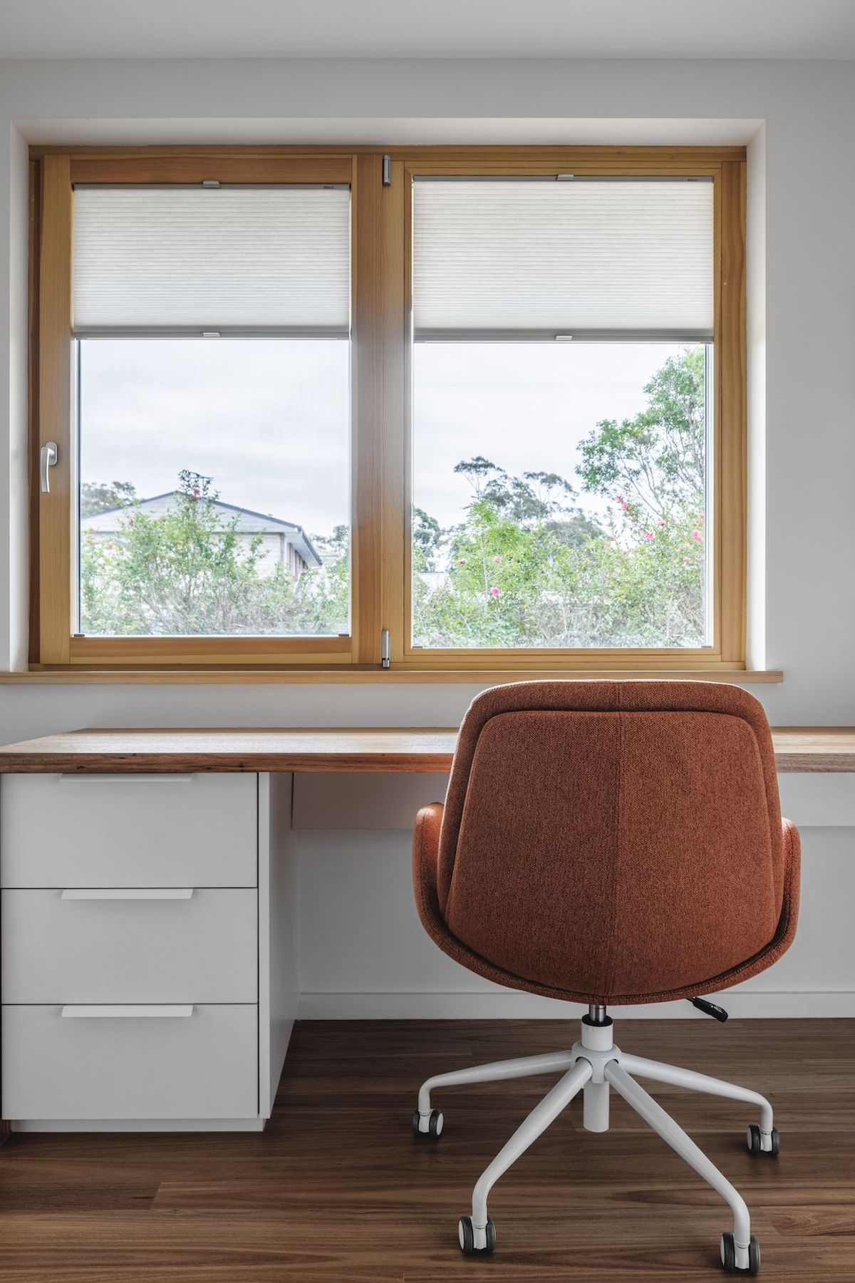 08-envirotecture-berowra-heights-nsw-study.jpg