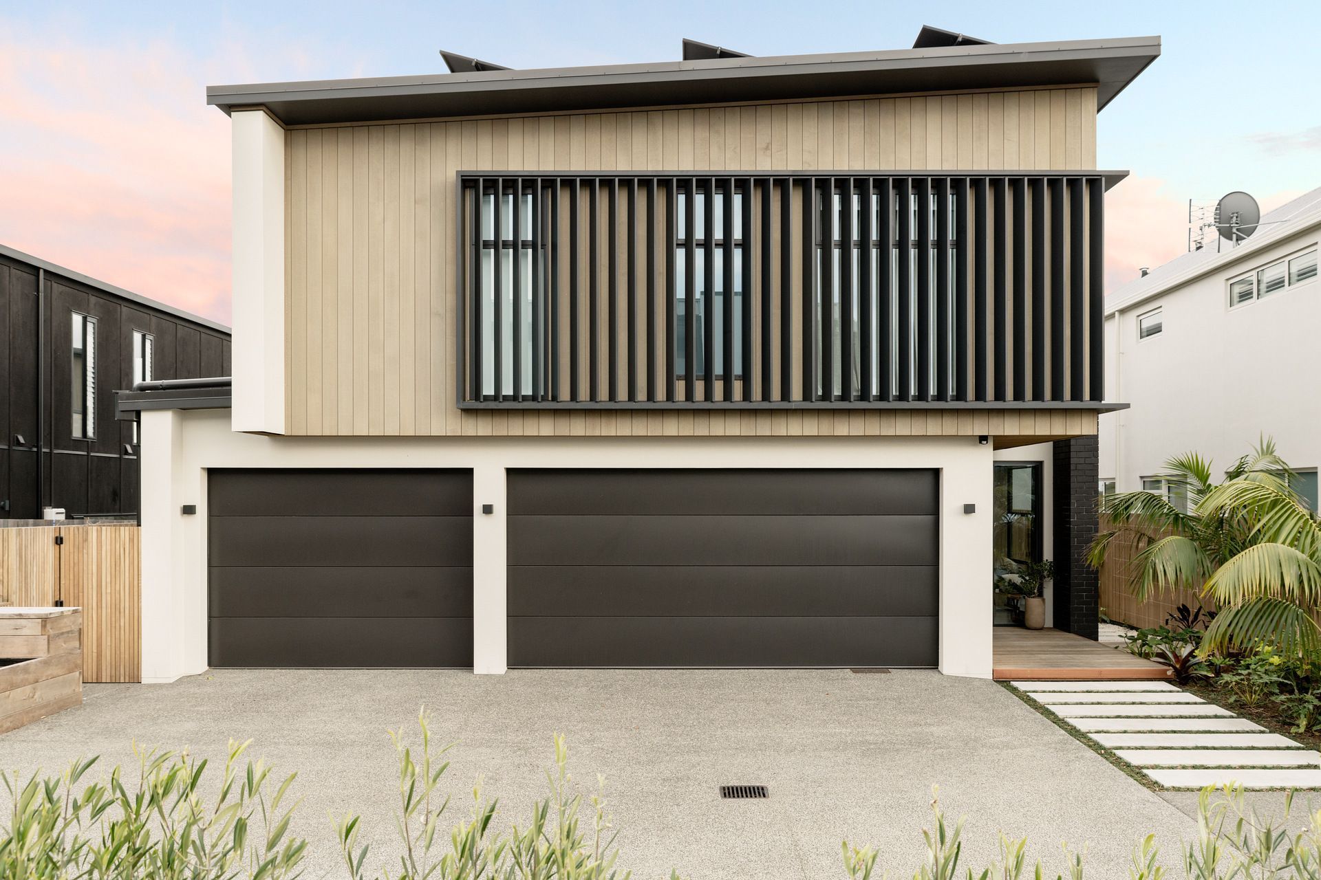 TGA - Modern Screens