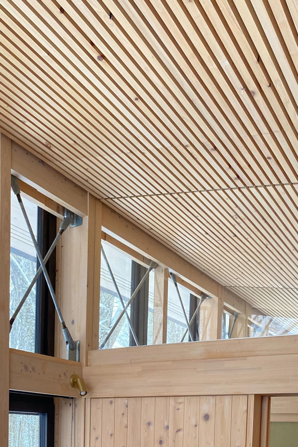 10-Matt-Day-Architect-Matt-Day-Nagano-Prefecture-Japan-Kazahana-Lodge-Timber-Ceiling.jpg