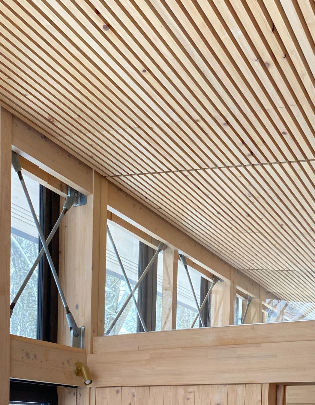 10-Matt-Day-Architect-Matt-Day-Nagano-Prefecture-Japan-Kazahana-Lodge-Timber-Ceiling.jpg