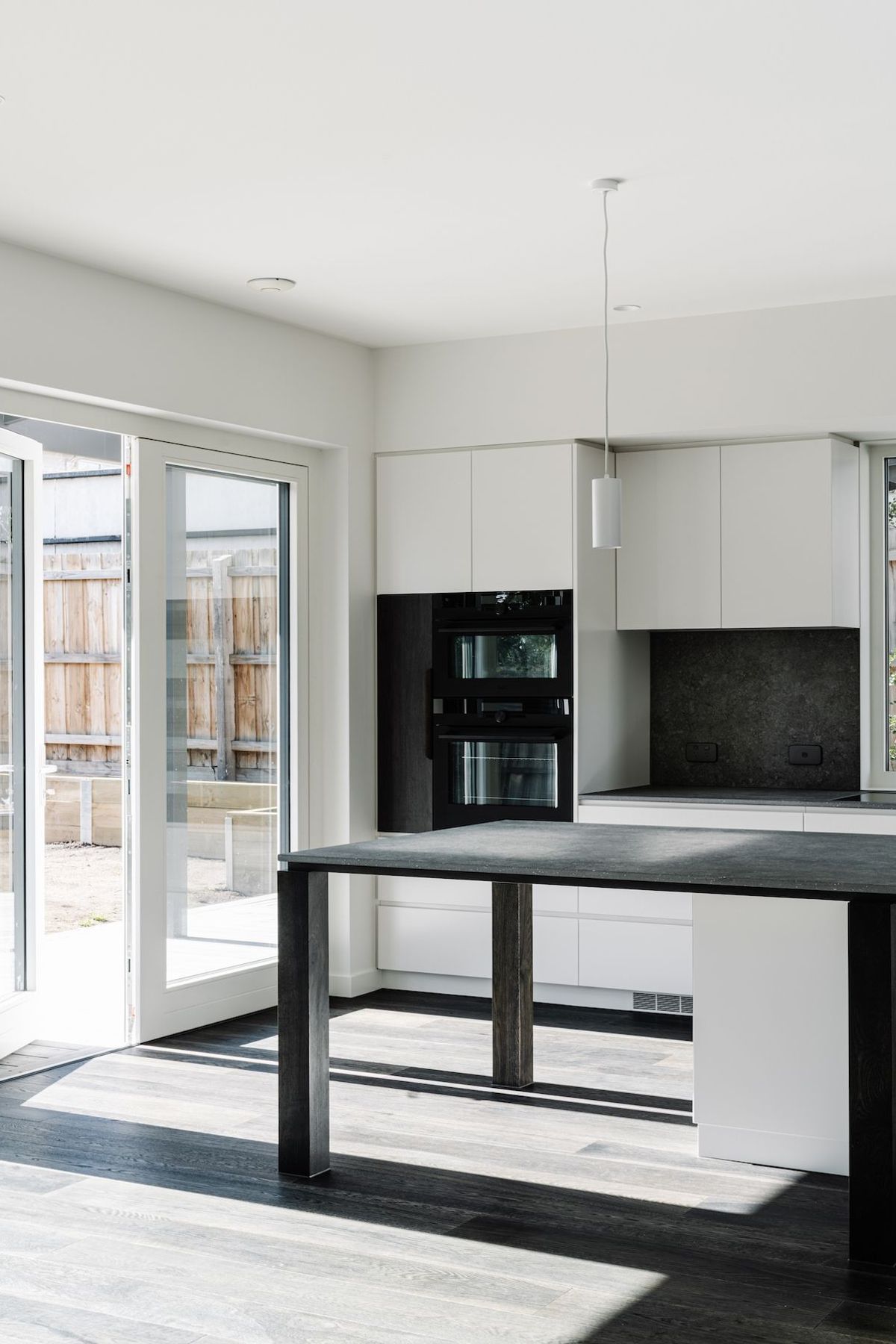 10-portrait-envirotecture-wrighty-tighty-haus-vic-kitchen.jpg
