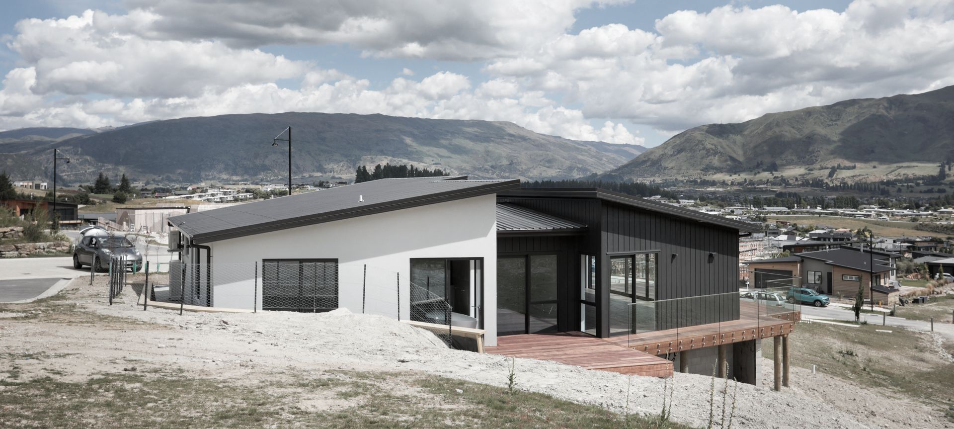 Atiku Rise, Wanaka banner