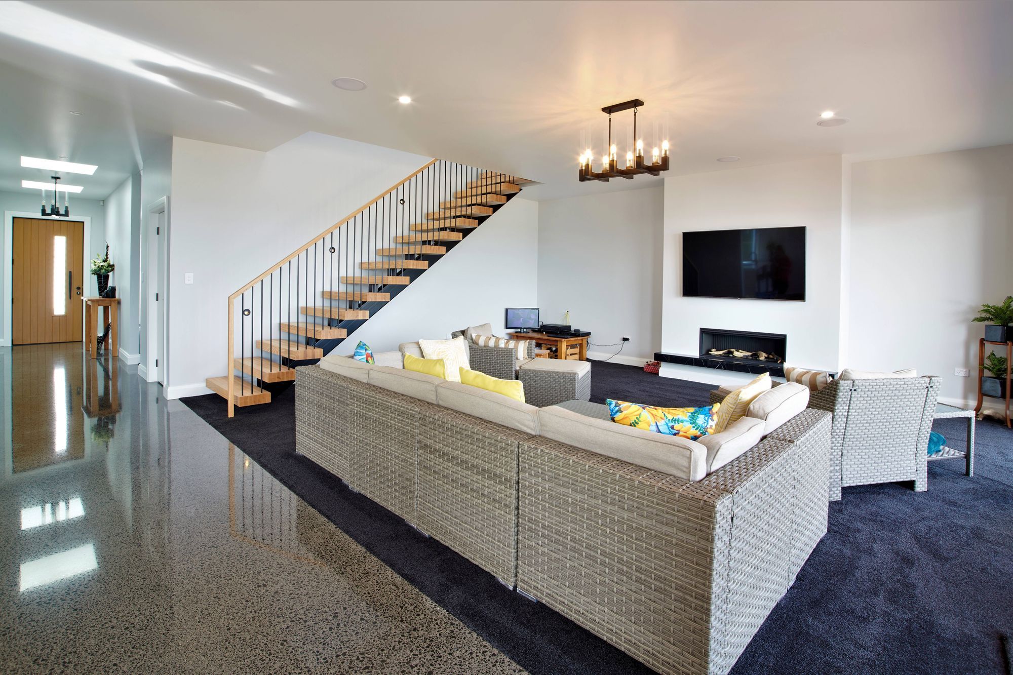 Living/Entrance