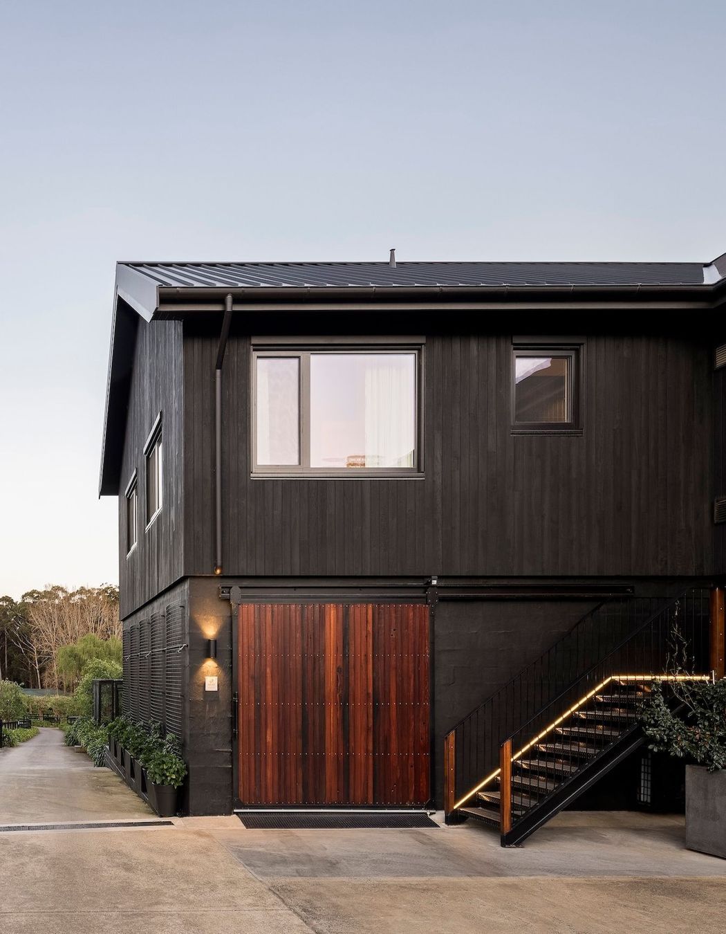 14-envirotecture-robertsonpassivhaus-passivhaus-newsouthwales-exterior.jpg