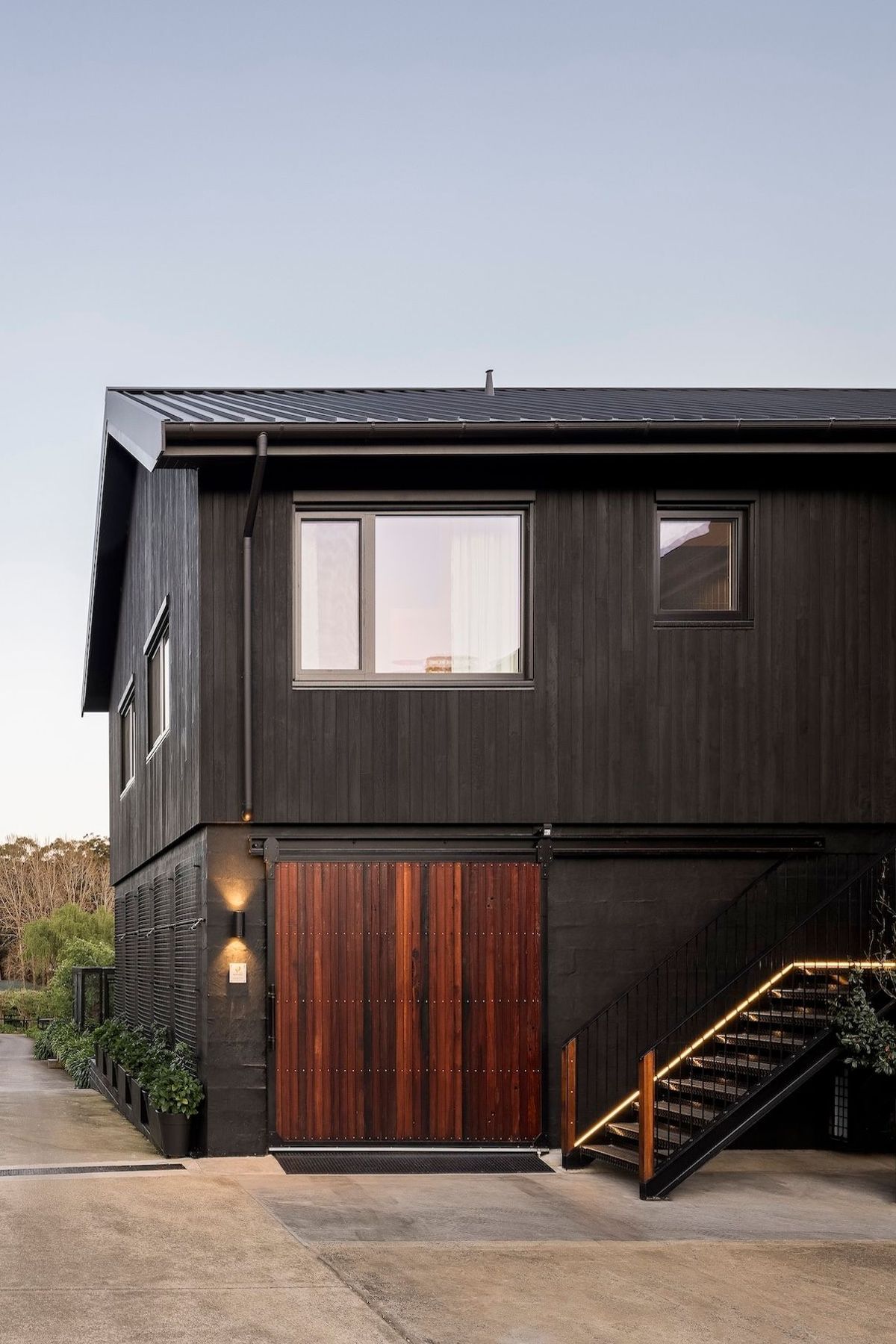 14-envirotecture-robertsonpassivhaus-passivhaus-newsouthwales-exterior.jpg