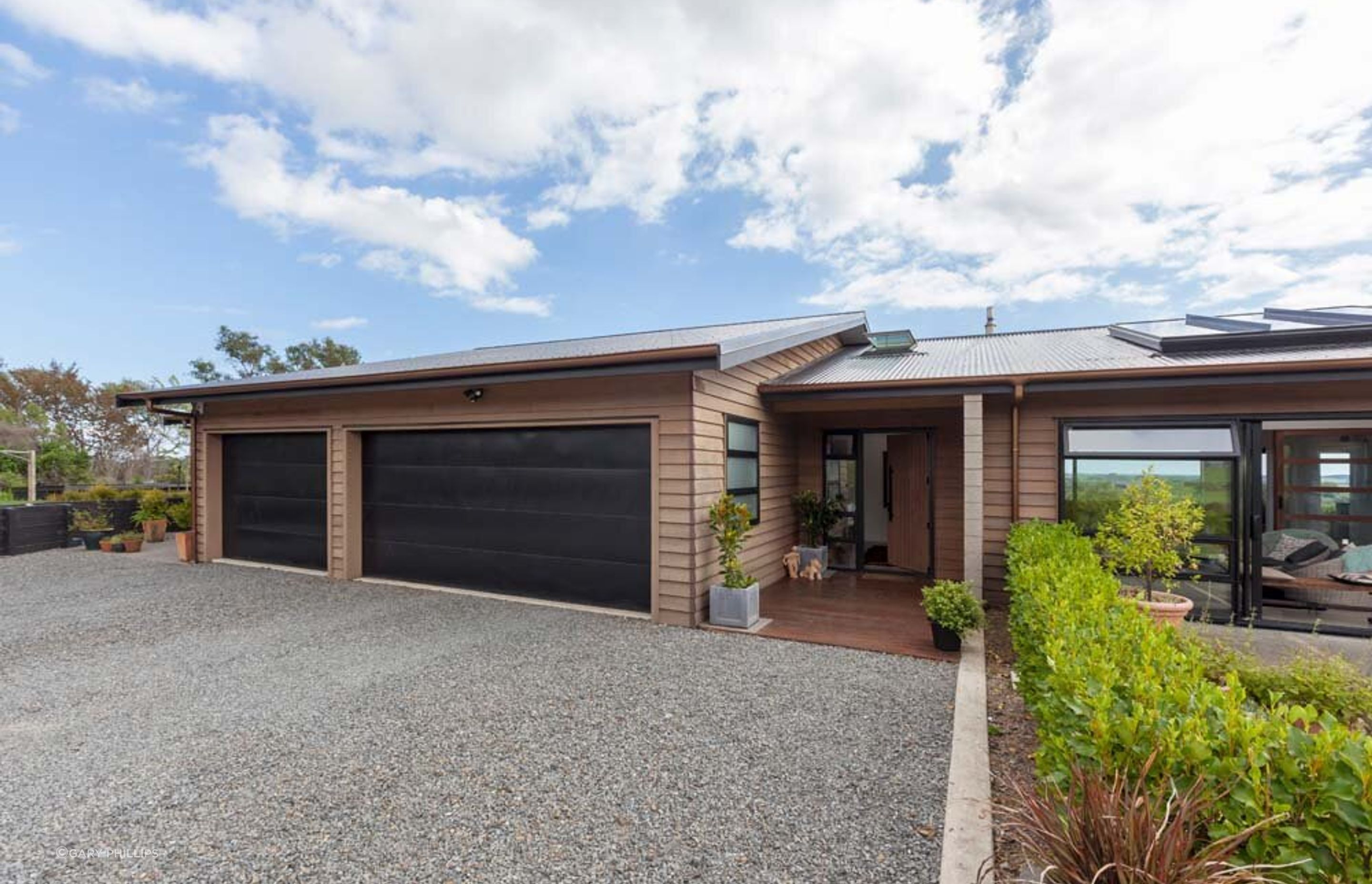 Manakau House