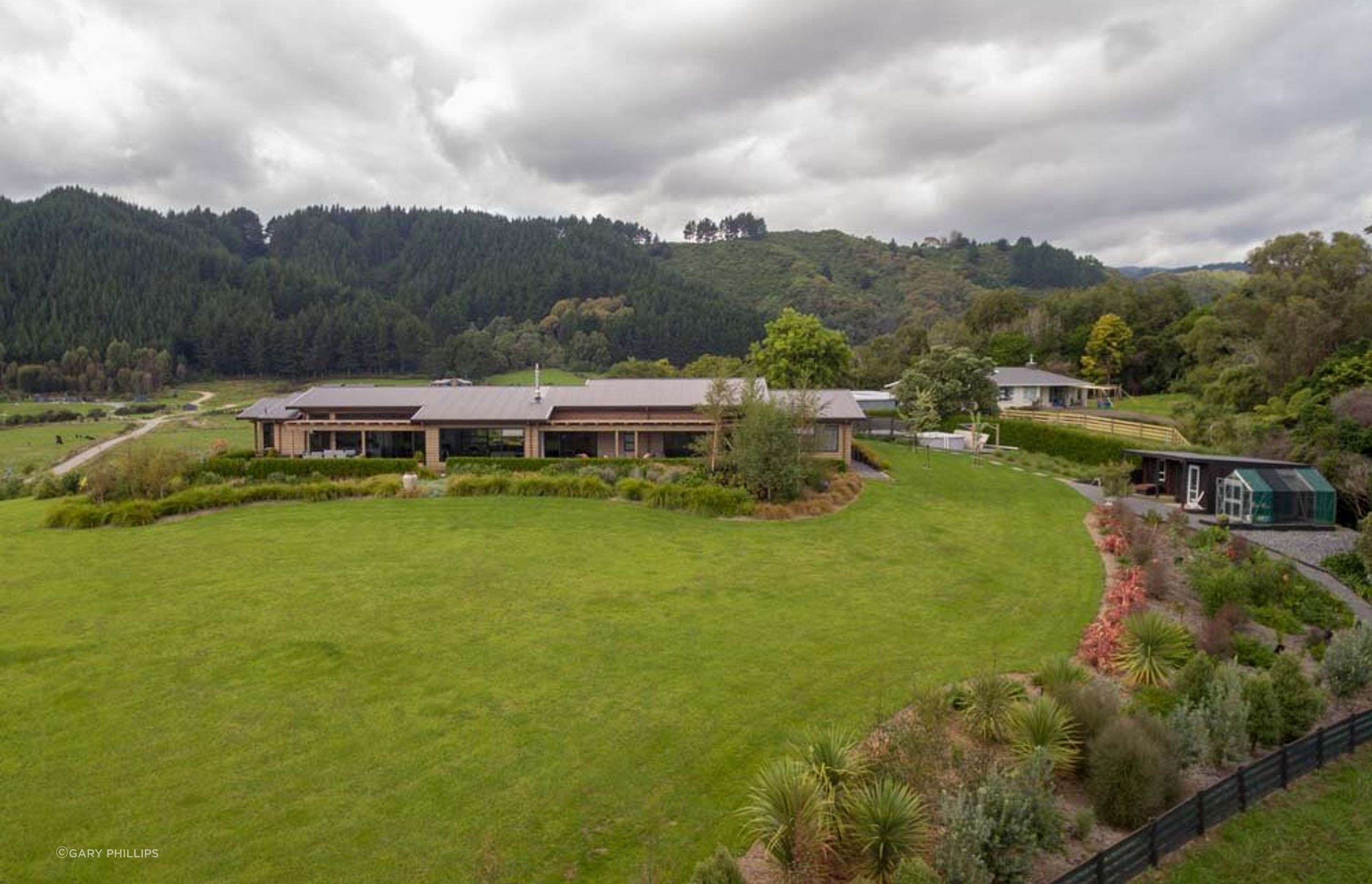 Manakau House