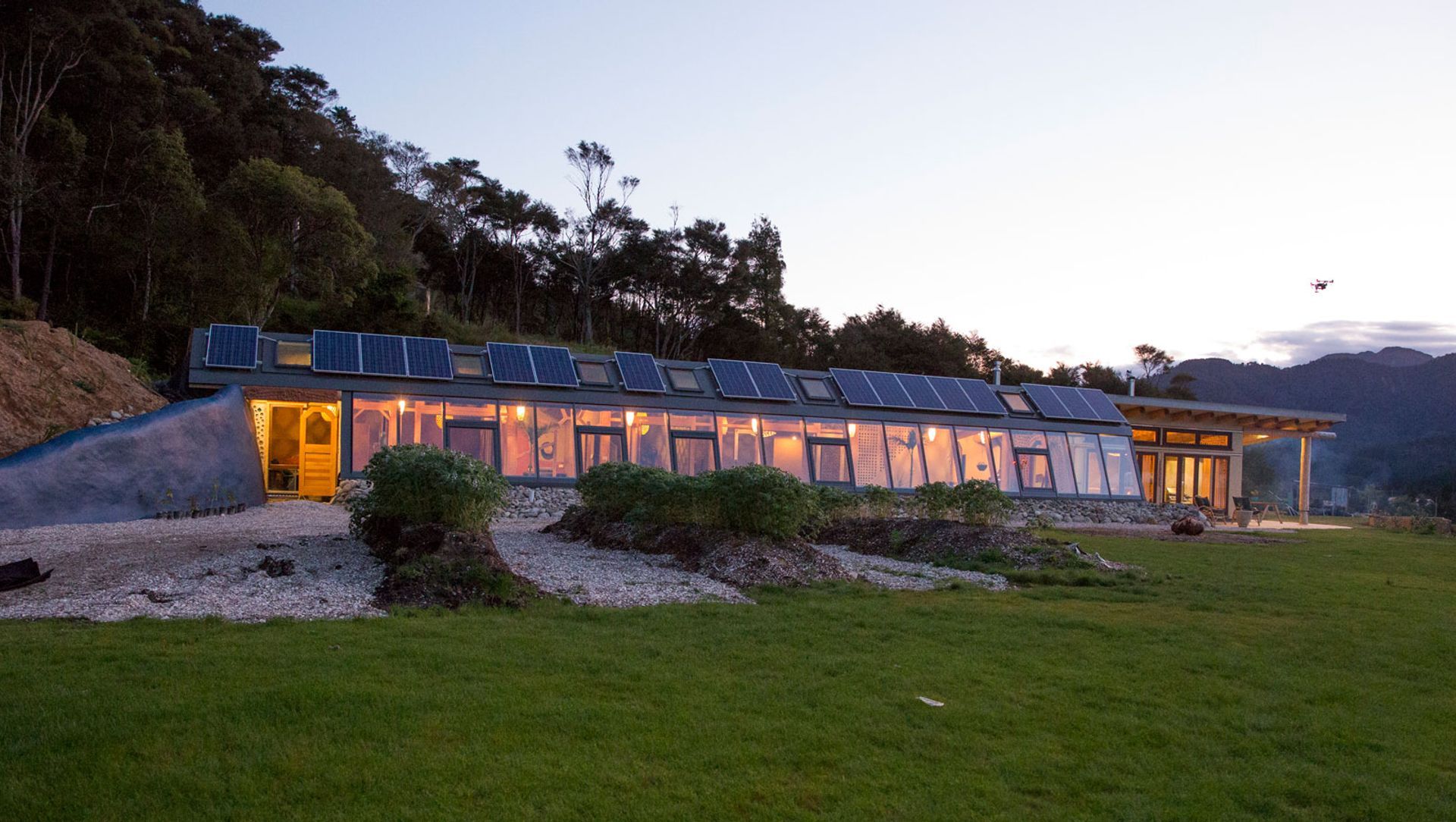 Earthship - Solar banner