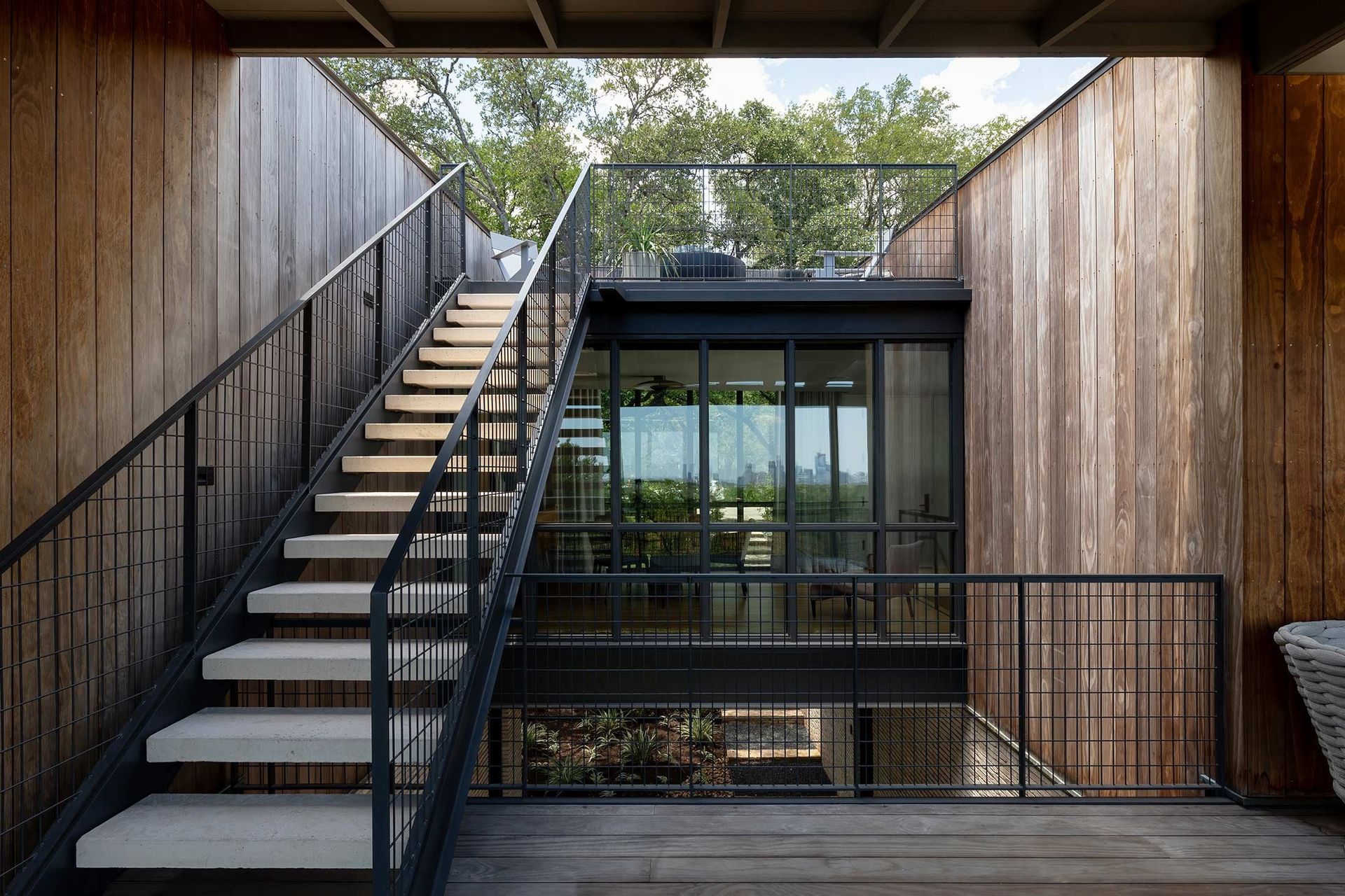 17WoodlandRetreatCuppettKilpatrickArchitectureandInteriorDesignmodern-house-staircase-design.jpg