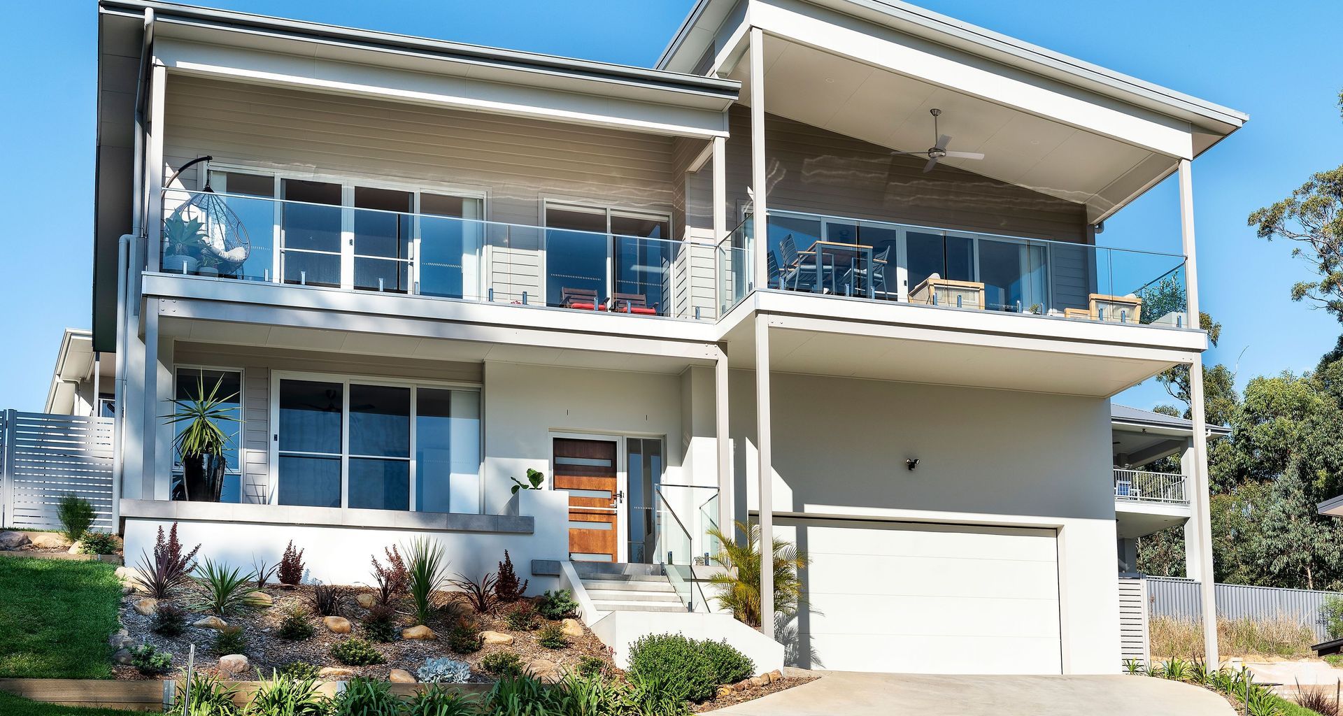 Two Storey Home on steep block banner