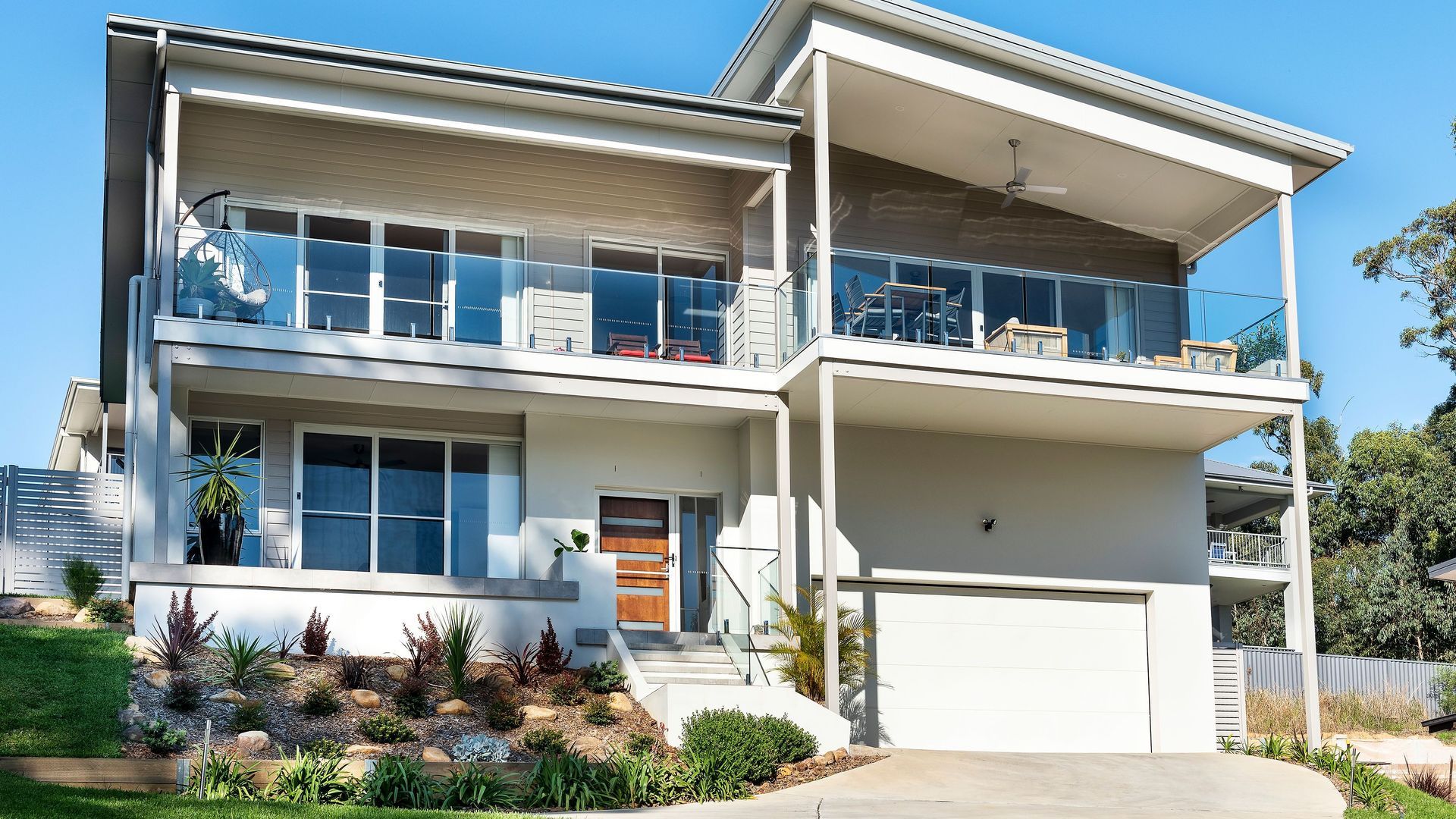 Two Storey Home on steep block banner