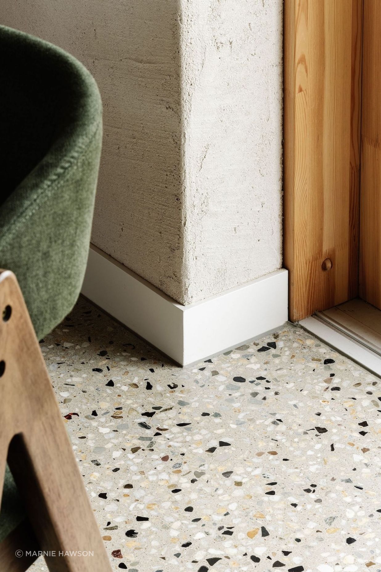 19-envirotecture-huffnpuffhaus-passivhaus-victoria-screed.jpg