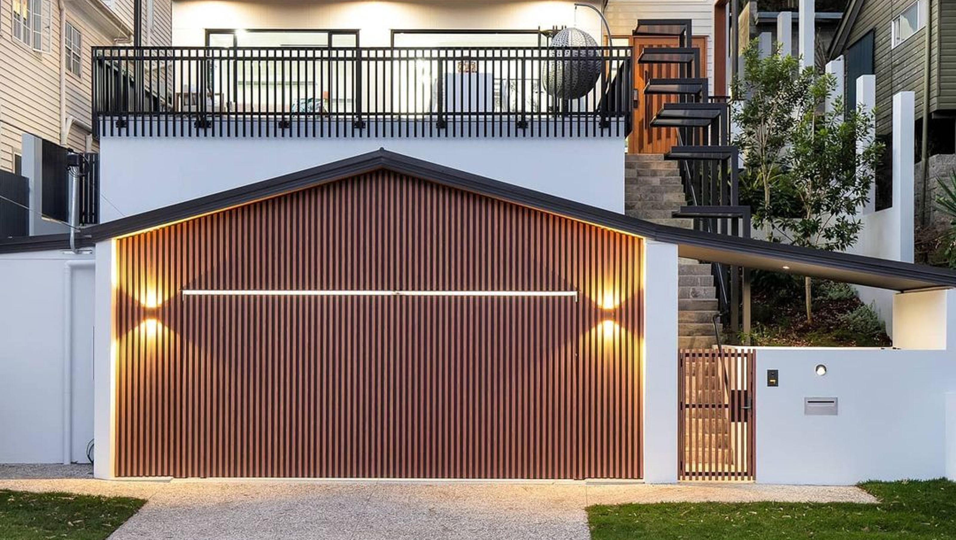 Bardon Flush Tilt Door