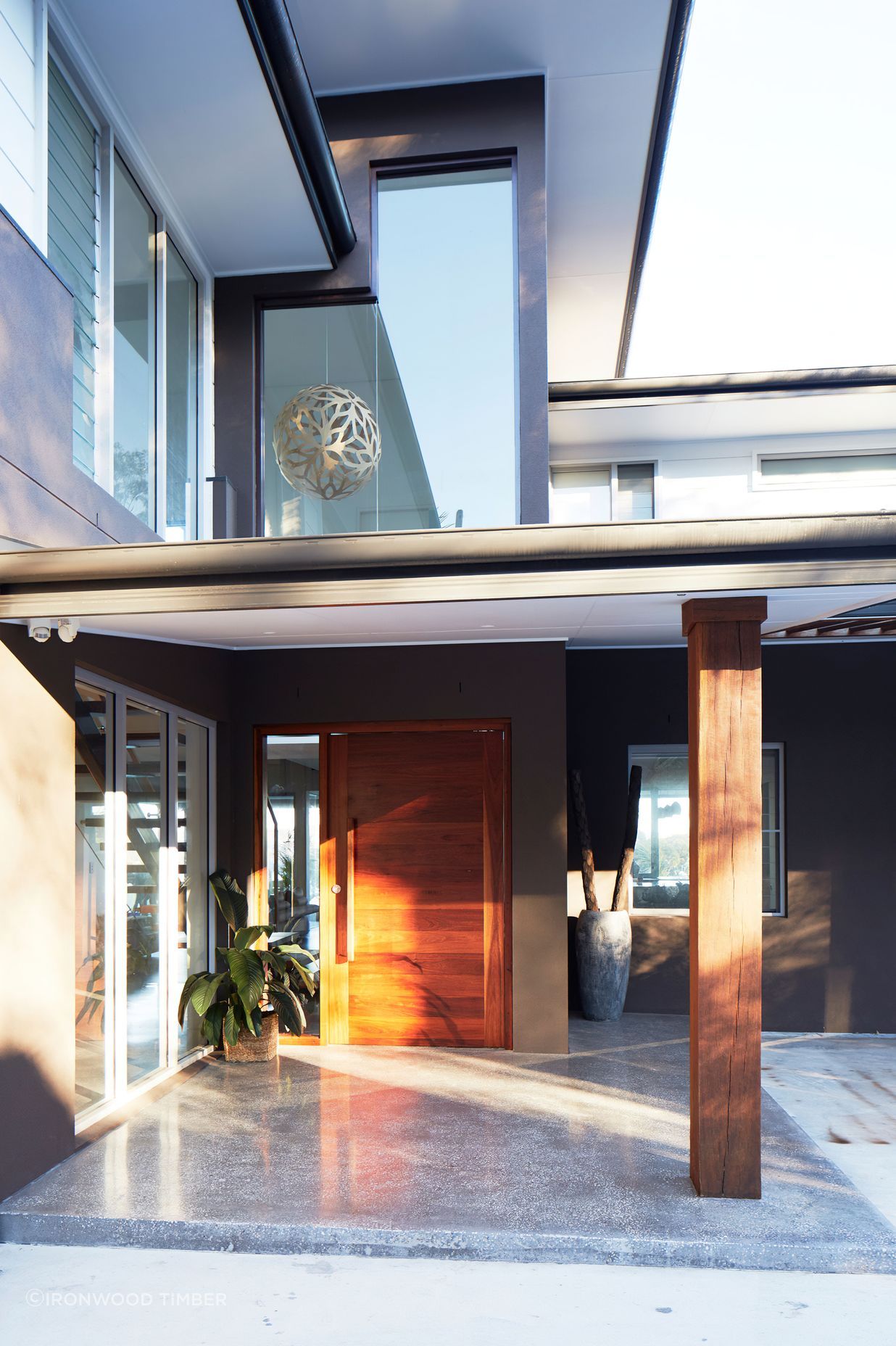 ##Lilli Pilli House