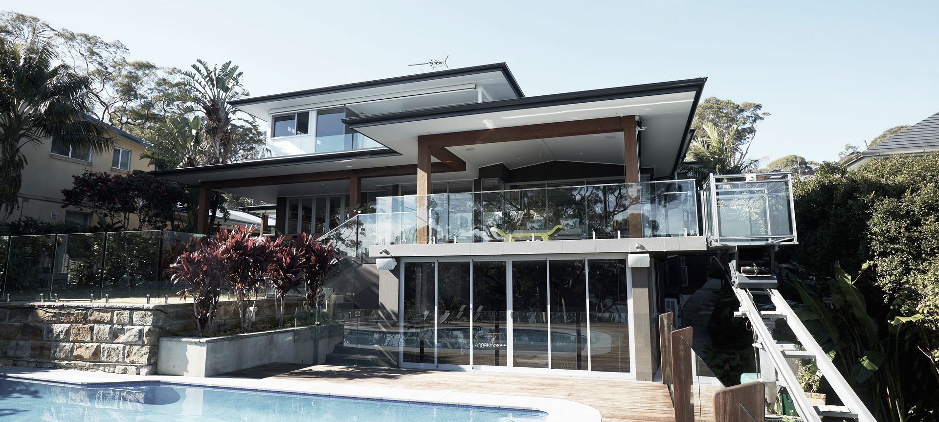 Lilli Pilli House banner