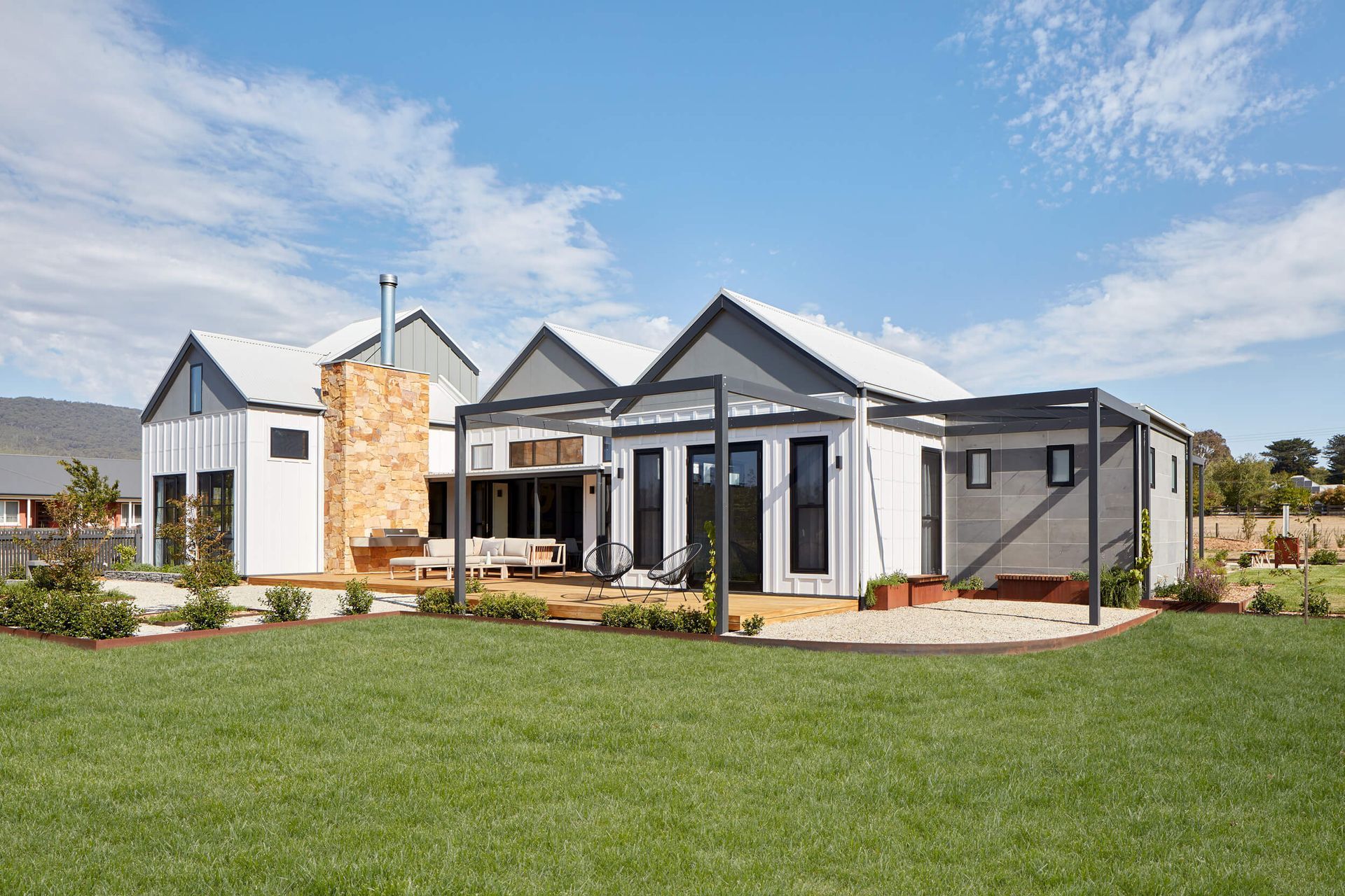 Village House Woodend