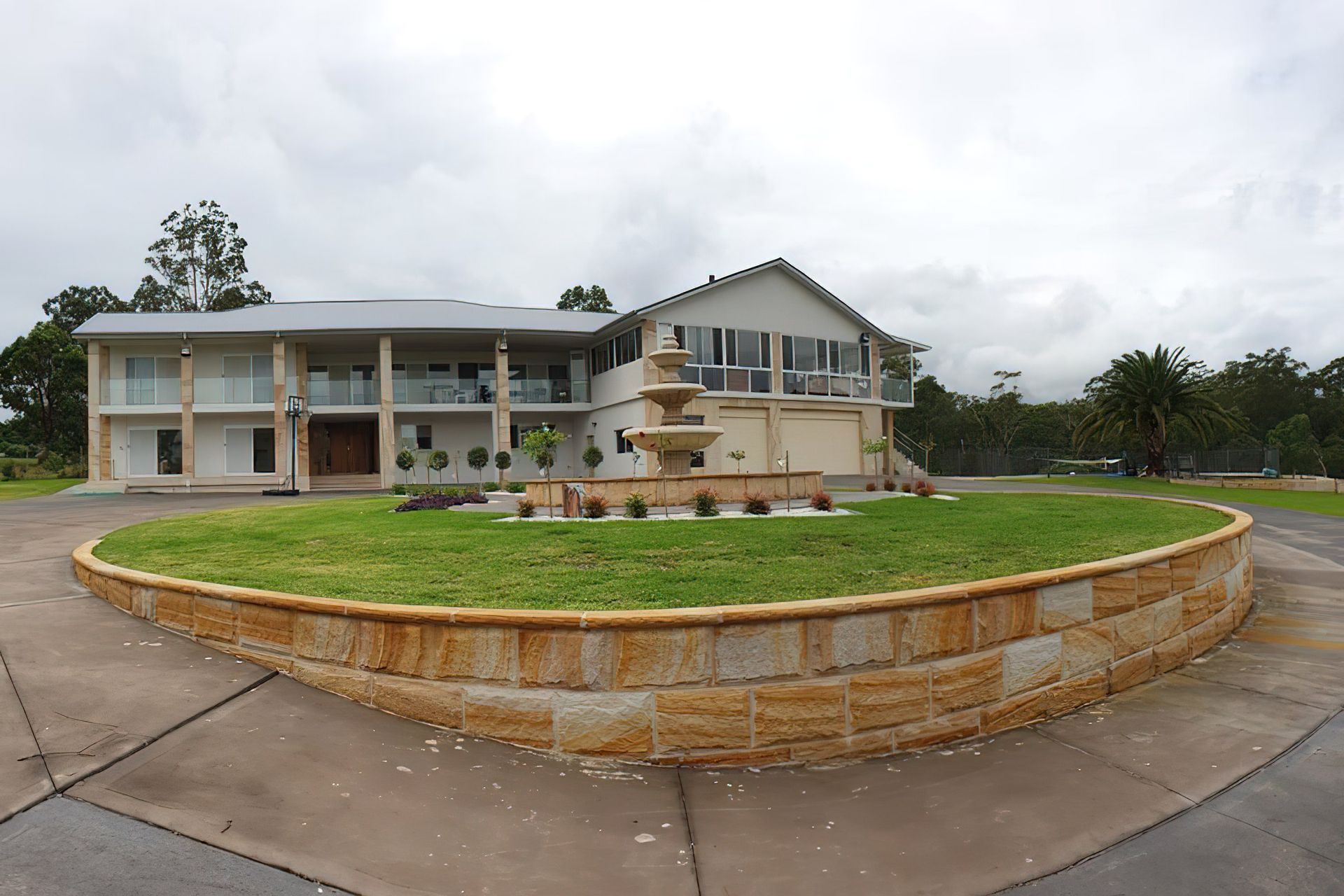 Annangrove Abode: Alterations &amp; Additions to 1970's House
