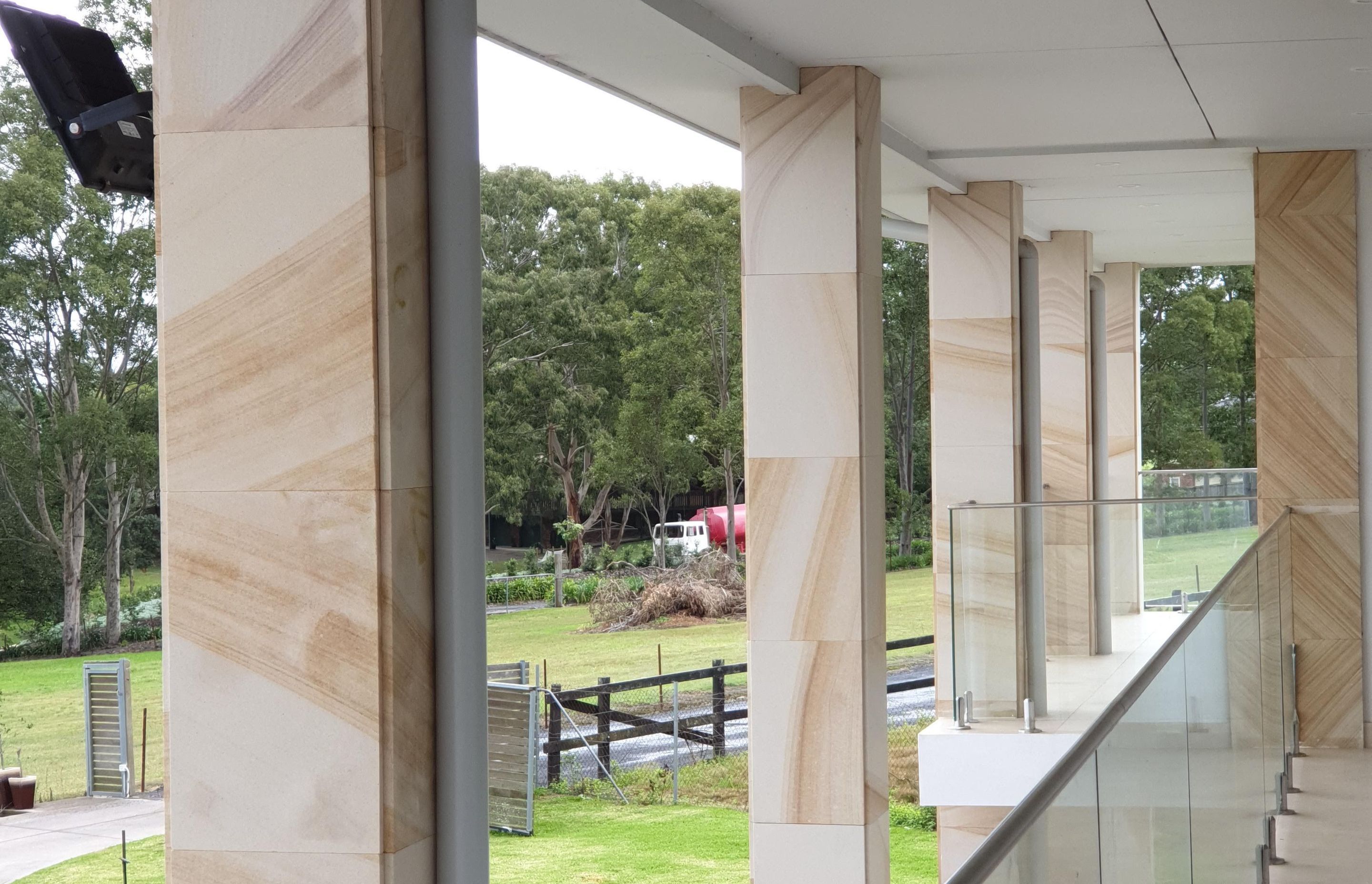 Annangrove Abode: Alterations & Additions to 1970's House