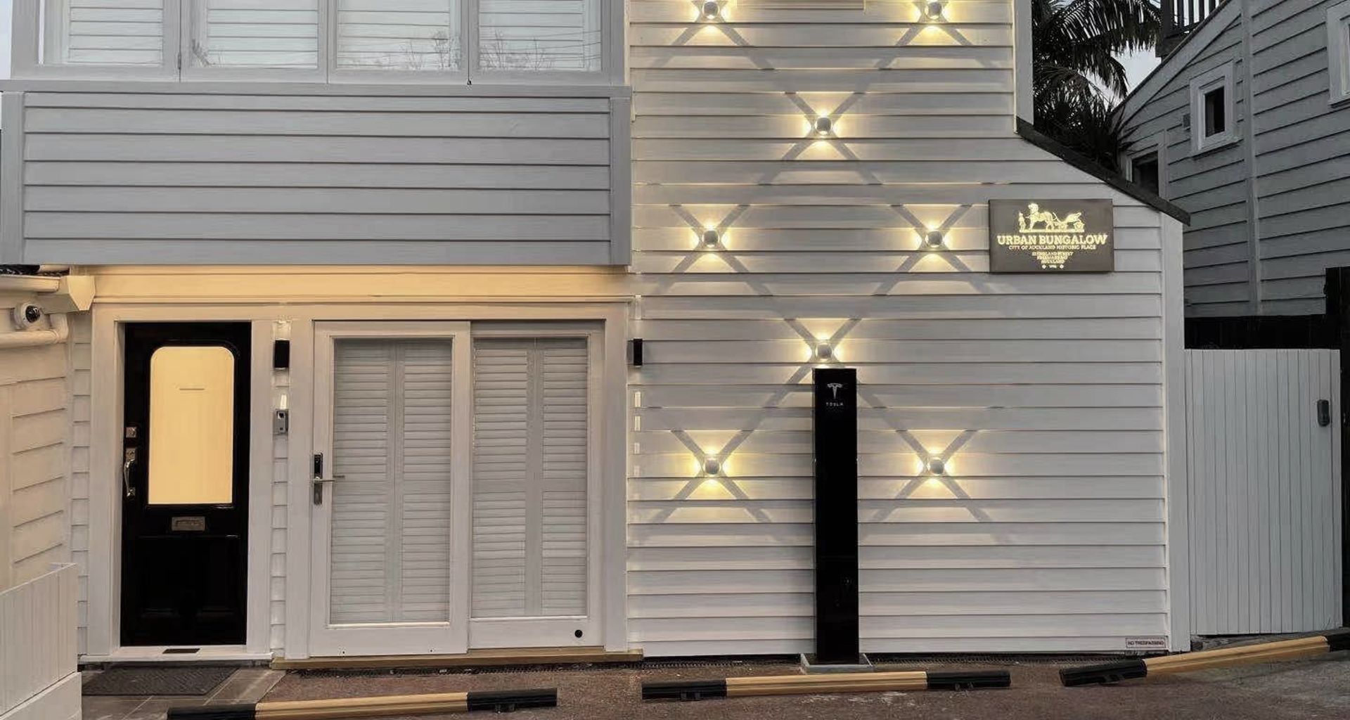 Urban Bungalow banner