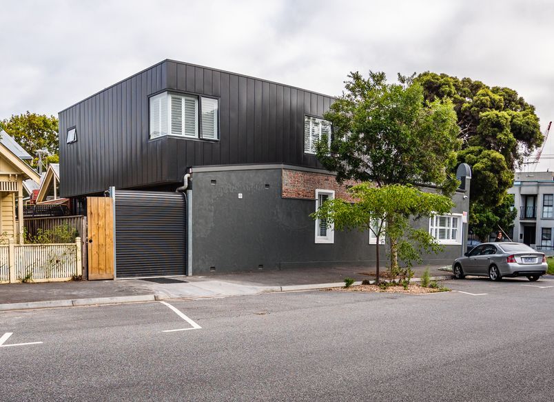 Raglan Port Melbourne