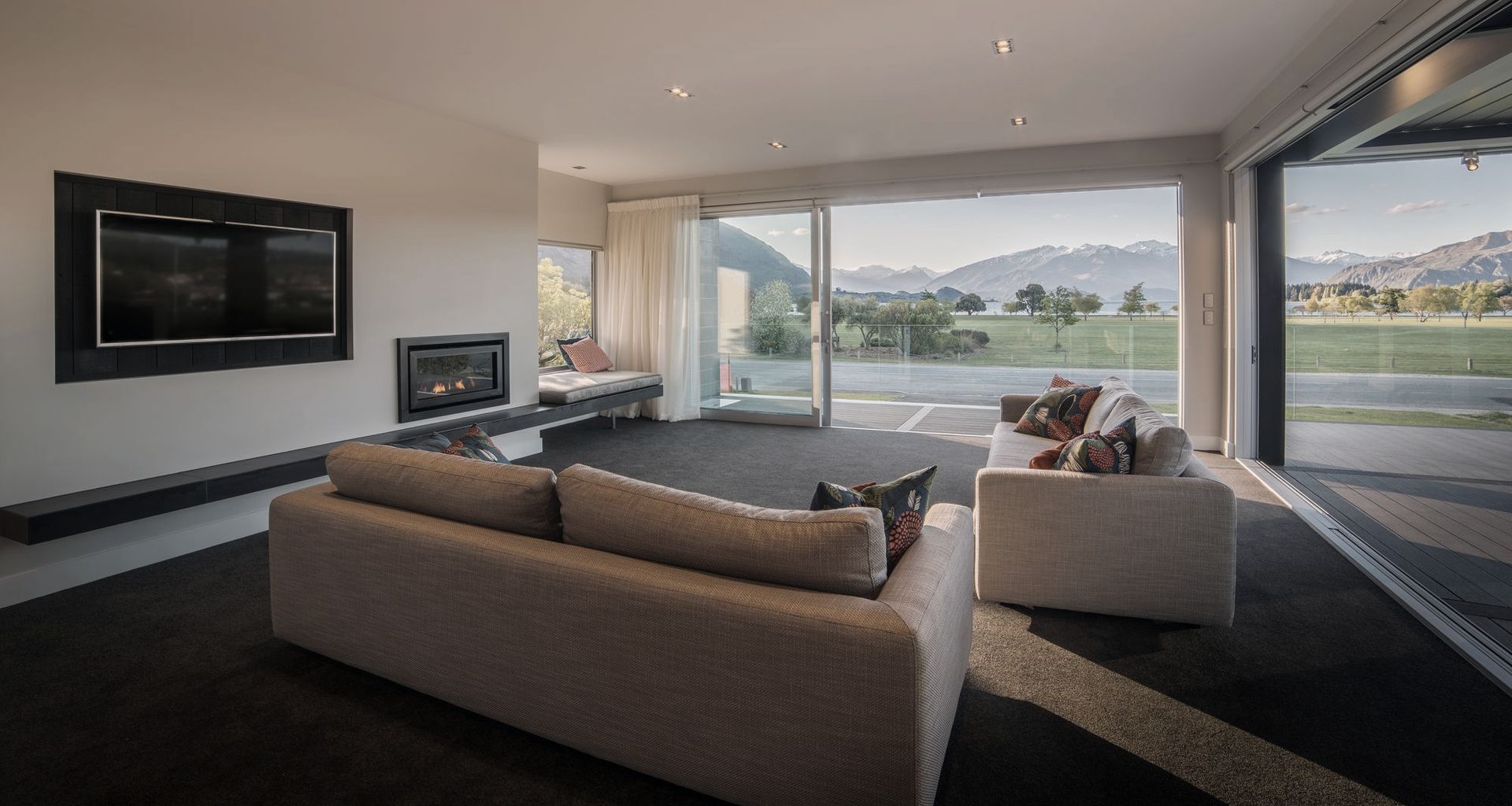 Brownston Street, Wanaka banner
