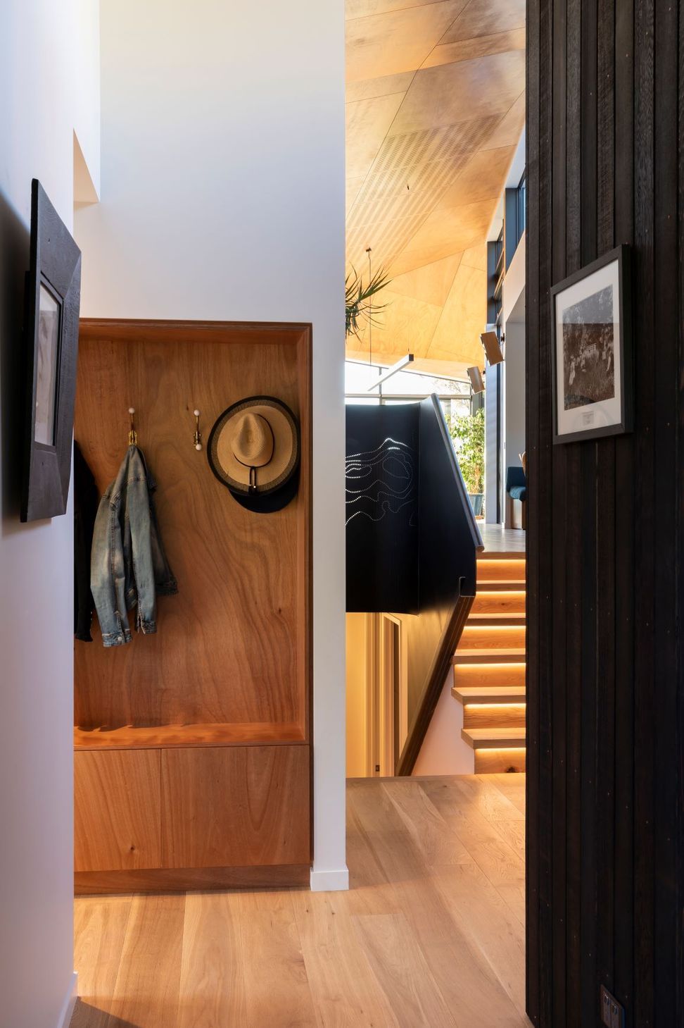 Folded Roof Home
