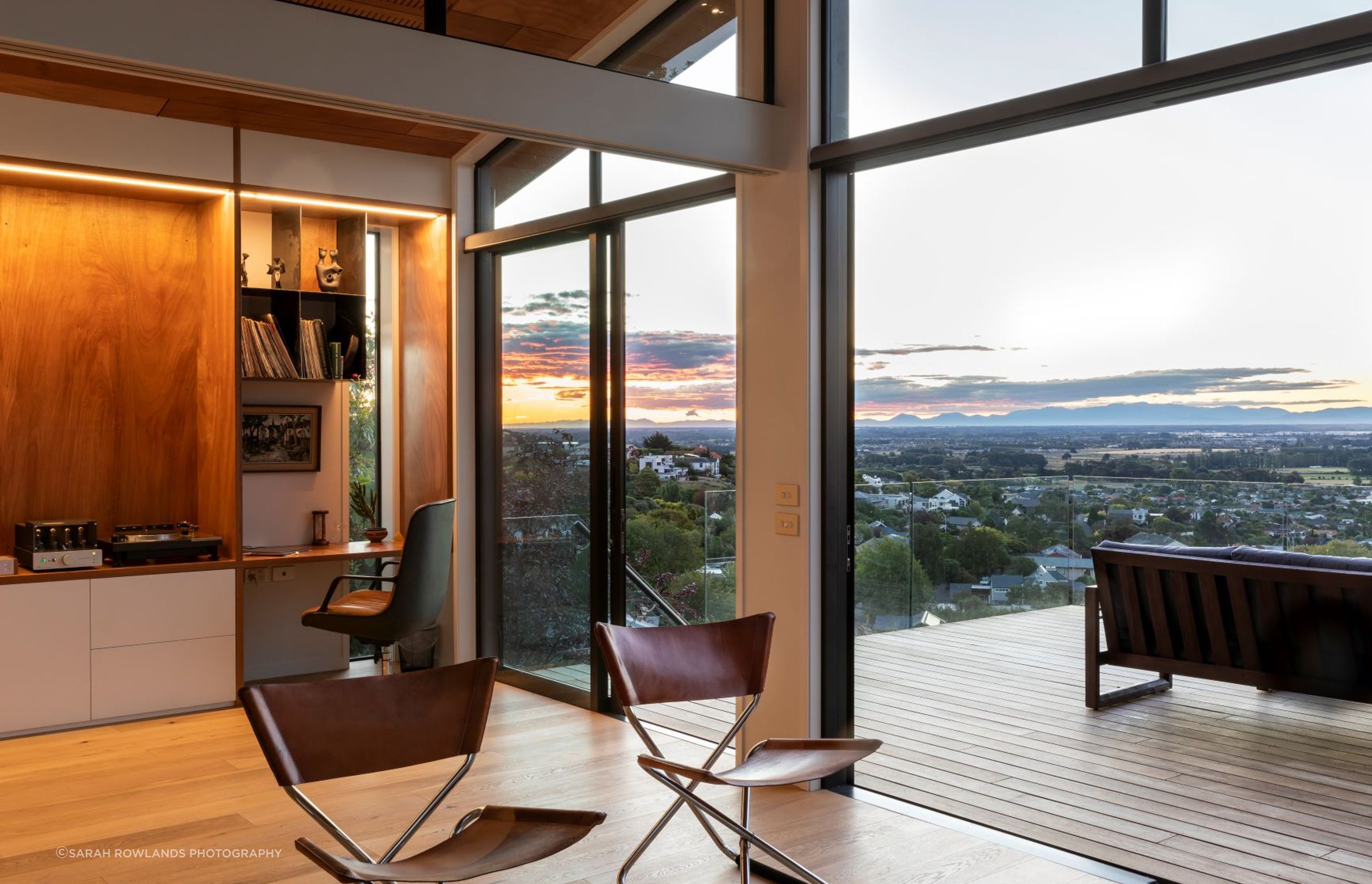 Folded Roof Home