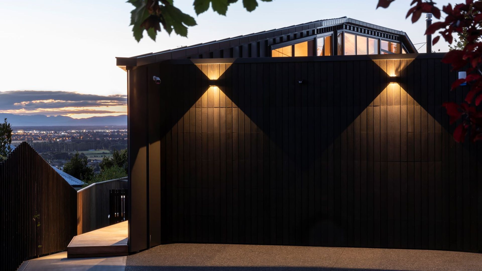 Folded Roof Home banner