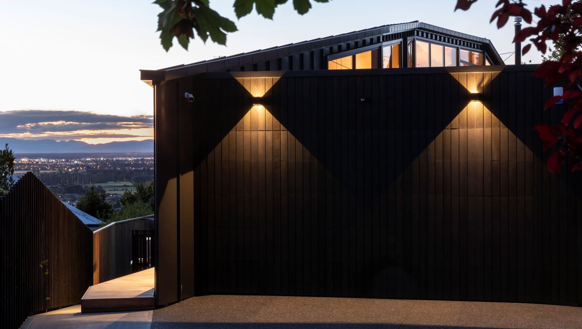 Folded Roof Home banner