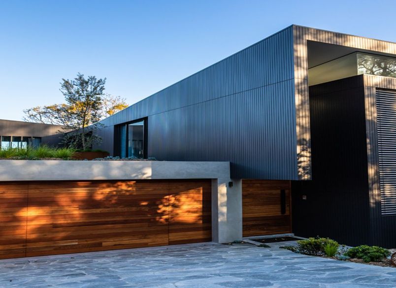 Overlap House