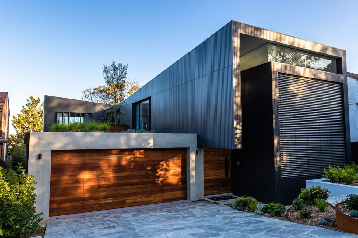 Overlap House