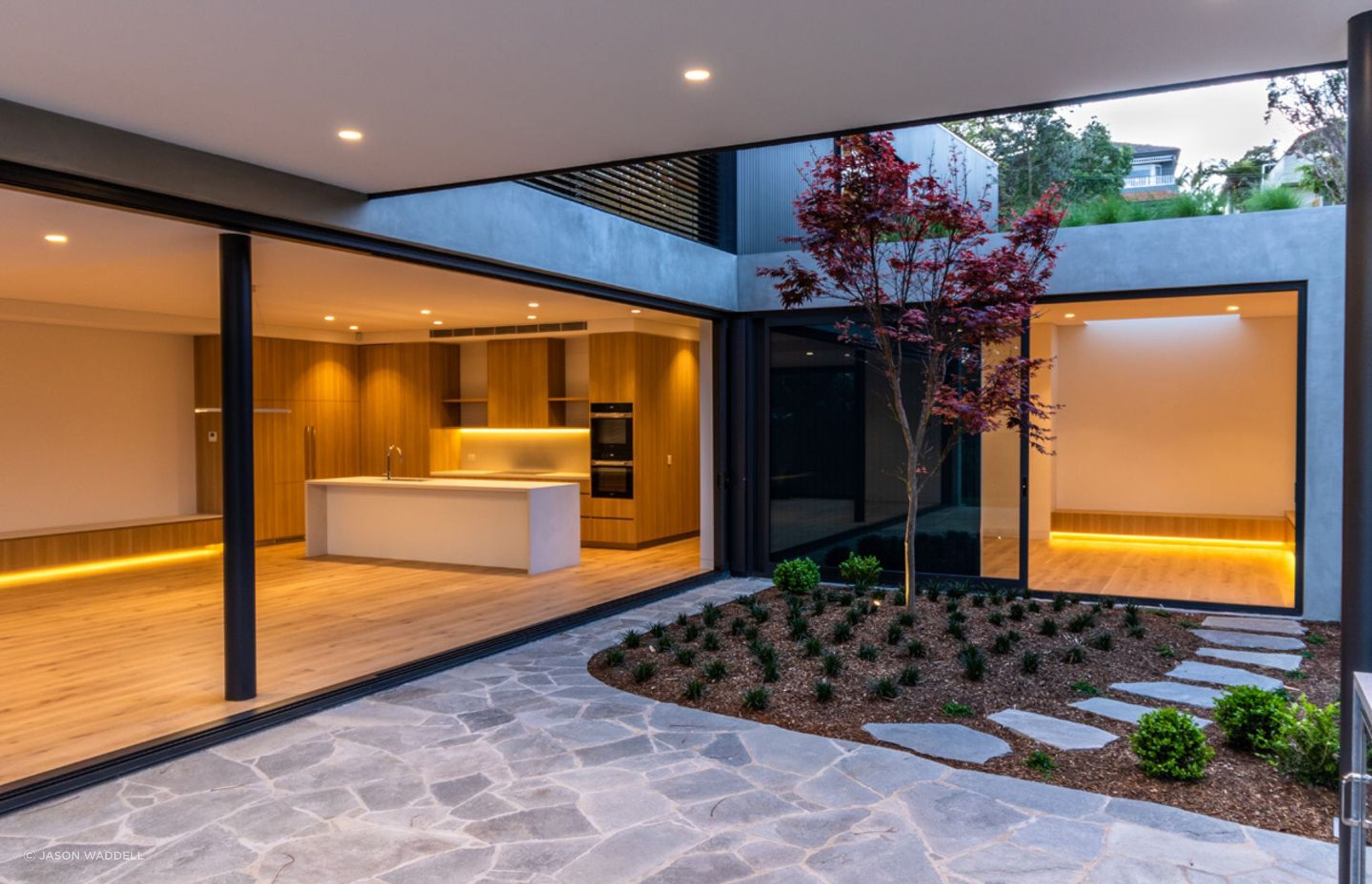 22-Dalmeny-Road-NORTHBRIDGE-19.jpg