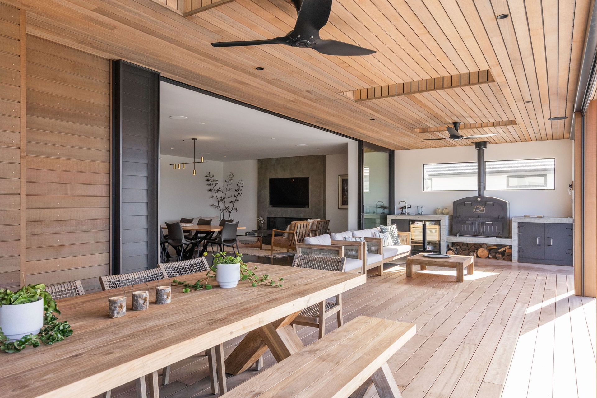 23-web-or-mls-6-Kuaka-Grove-23.jpg