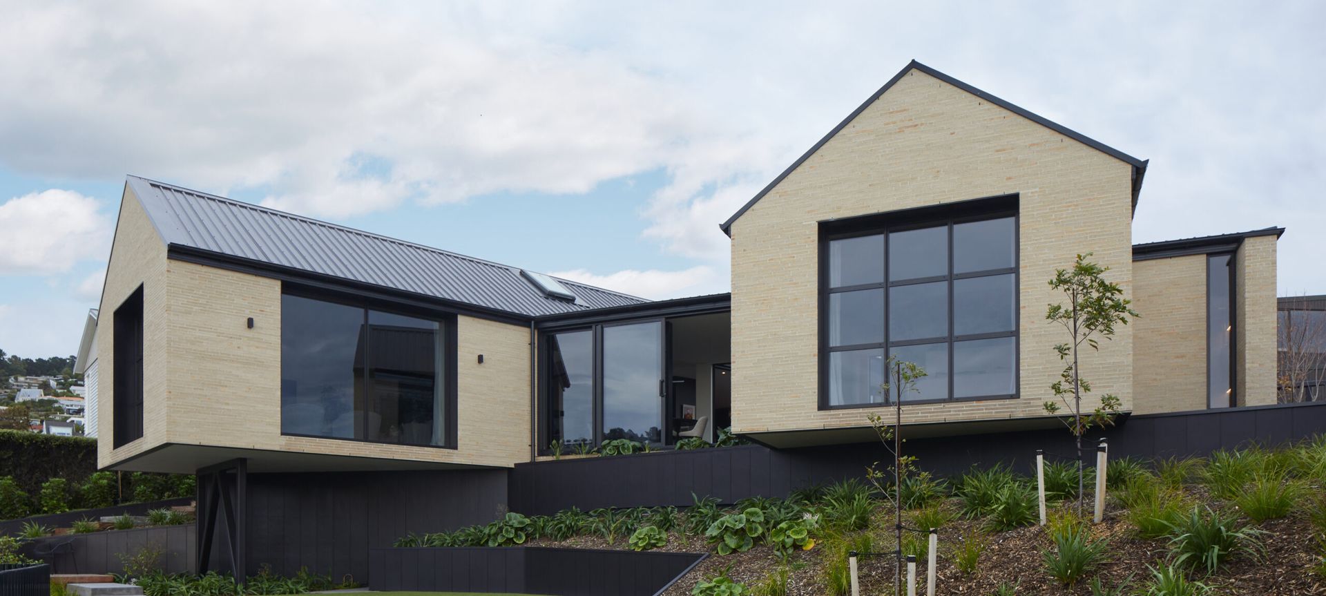 Redcliffs – Award Winning banner