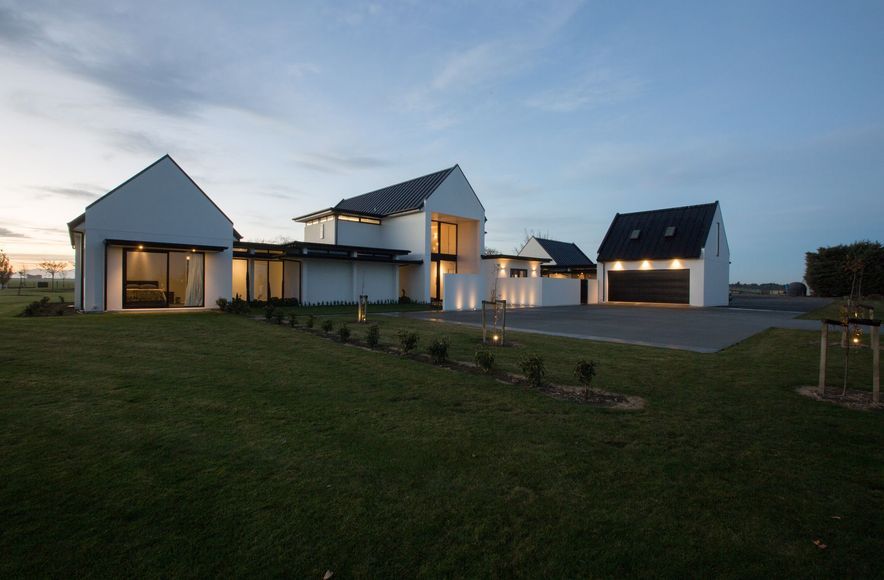 Extravagant Ashburton Family Home