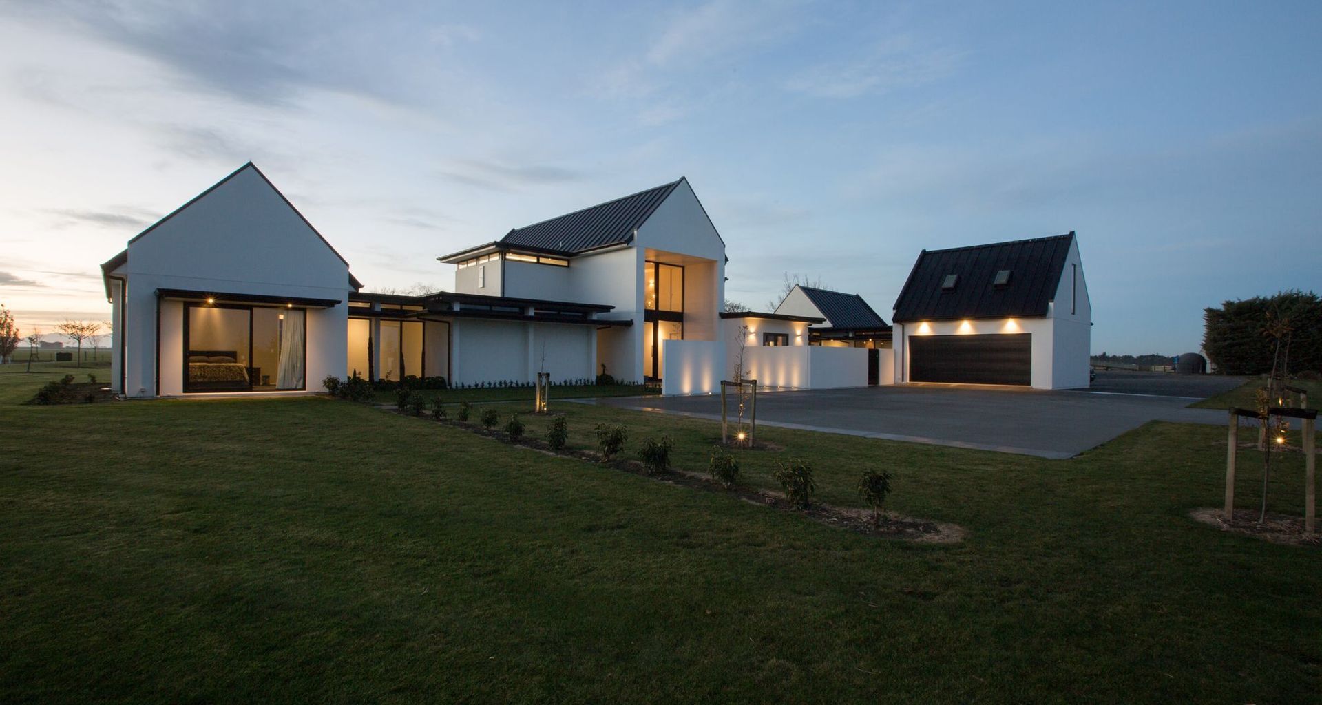 Extravagant Ashburton Family Home banner