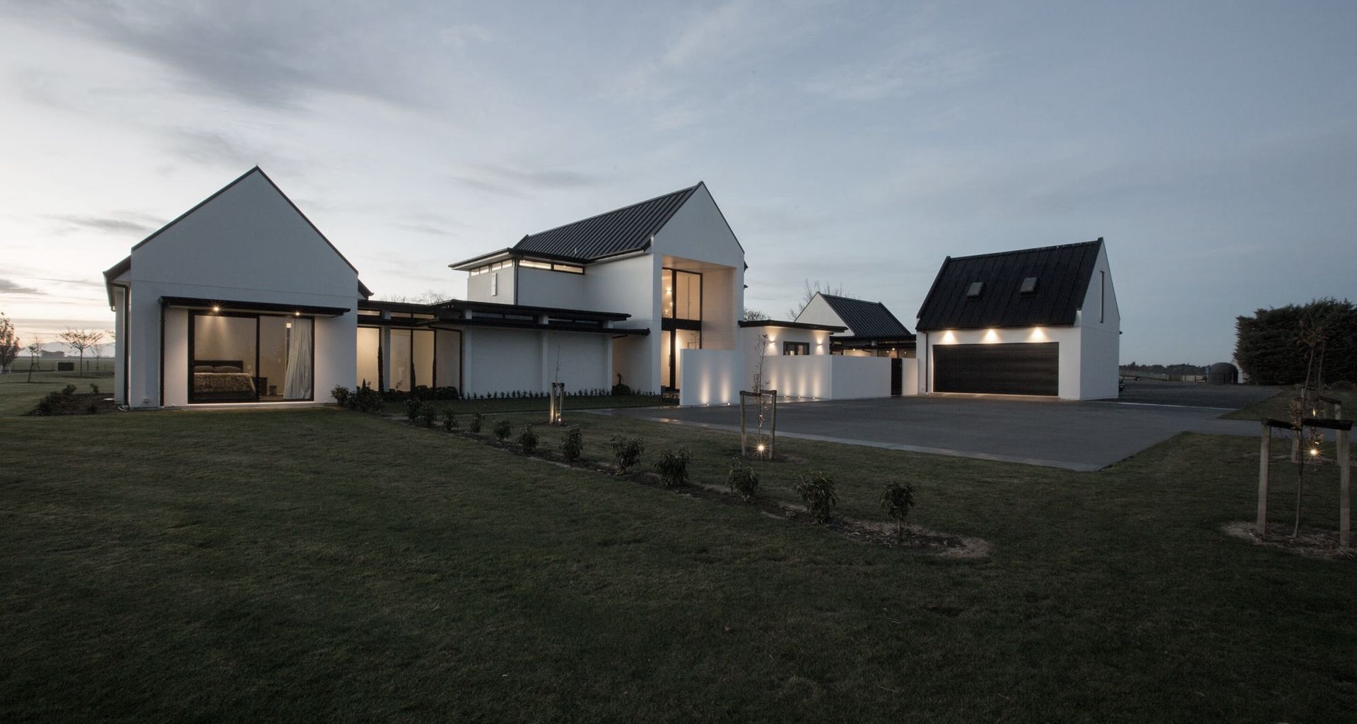 Extravagant Ashburton Family Home banner