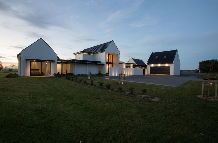 Extravagant Ashburton Family Home