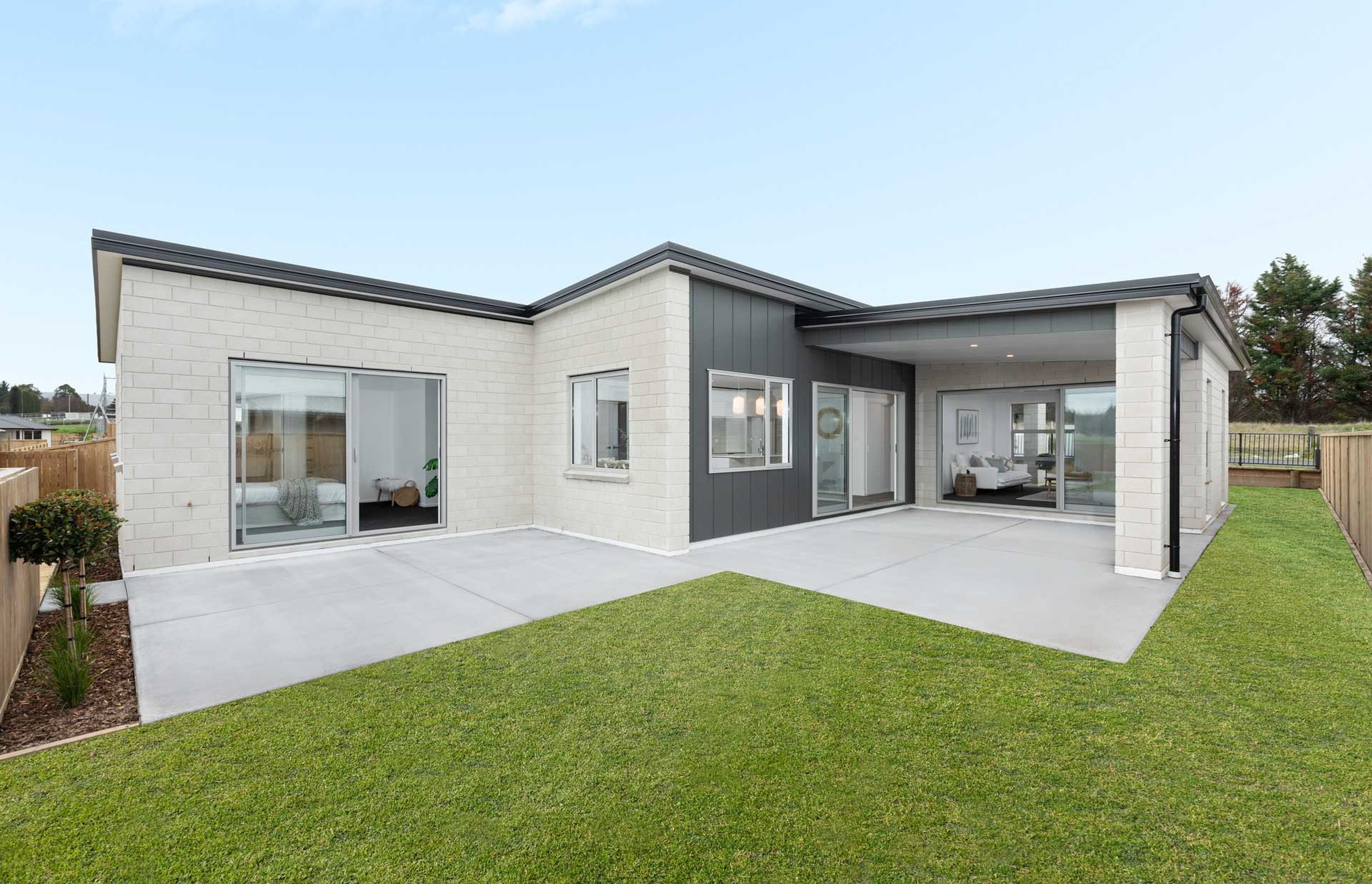 25 Tamihana Ave