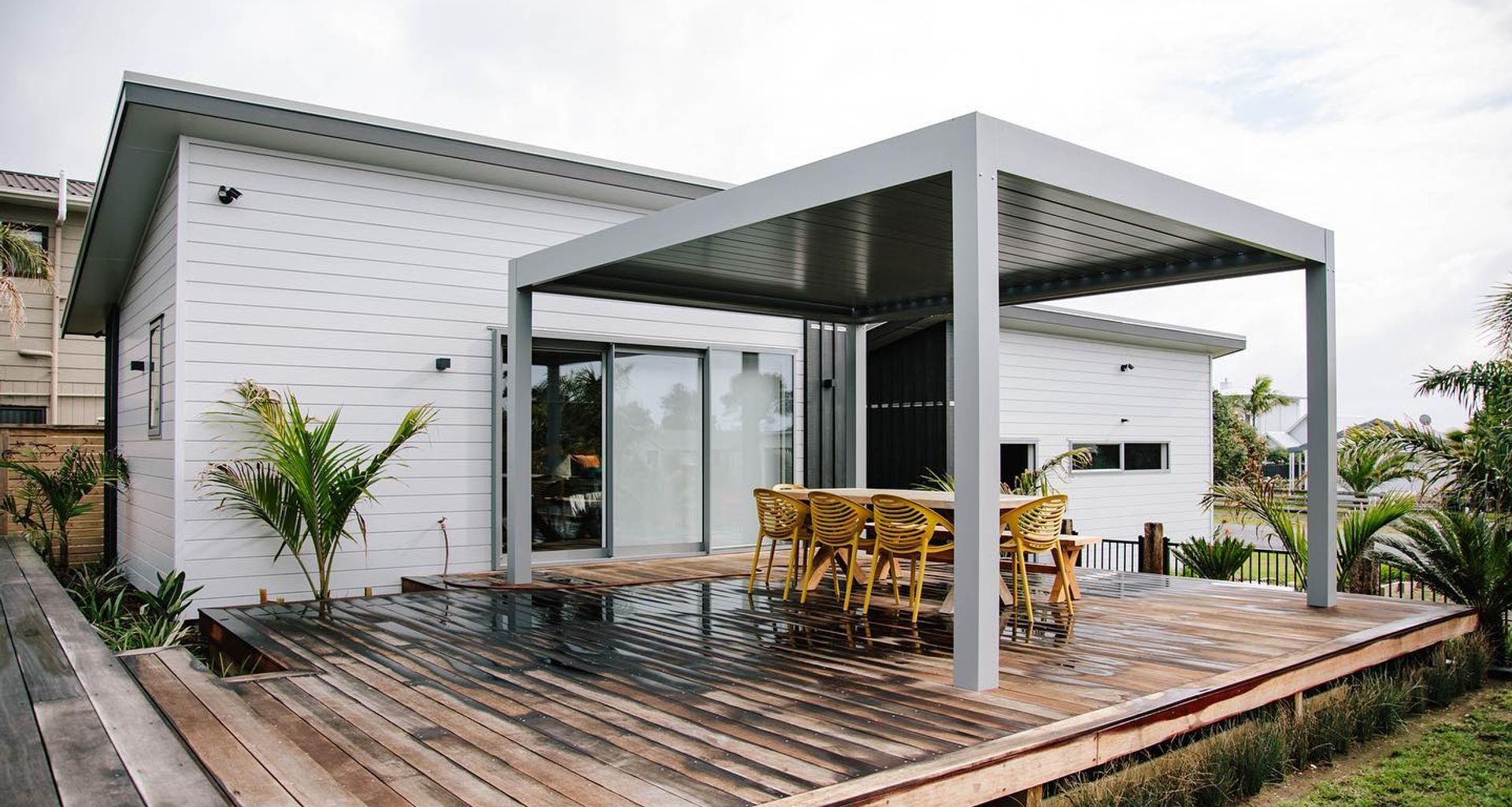 Matarangi Beach Home banner