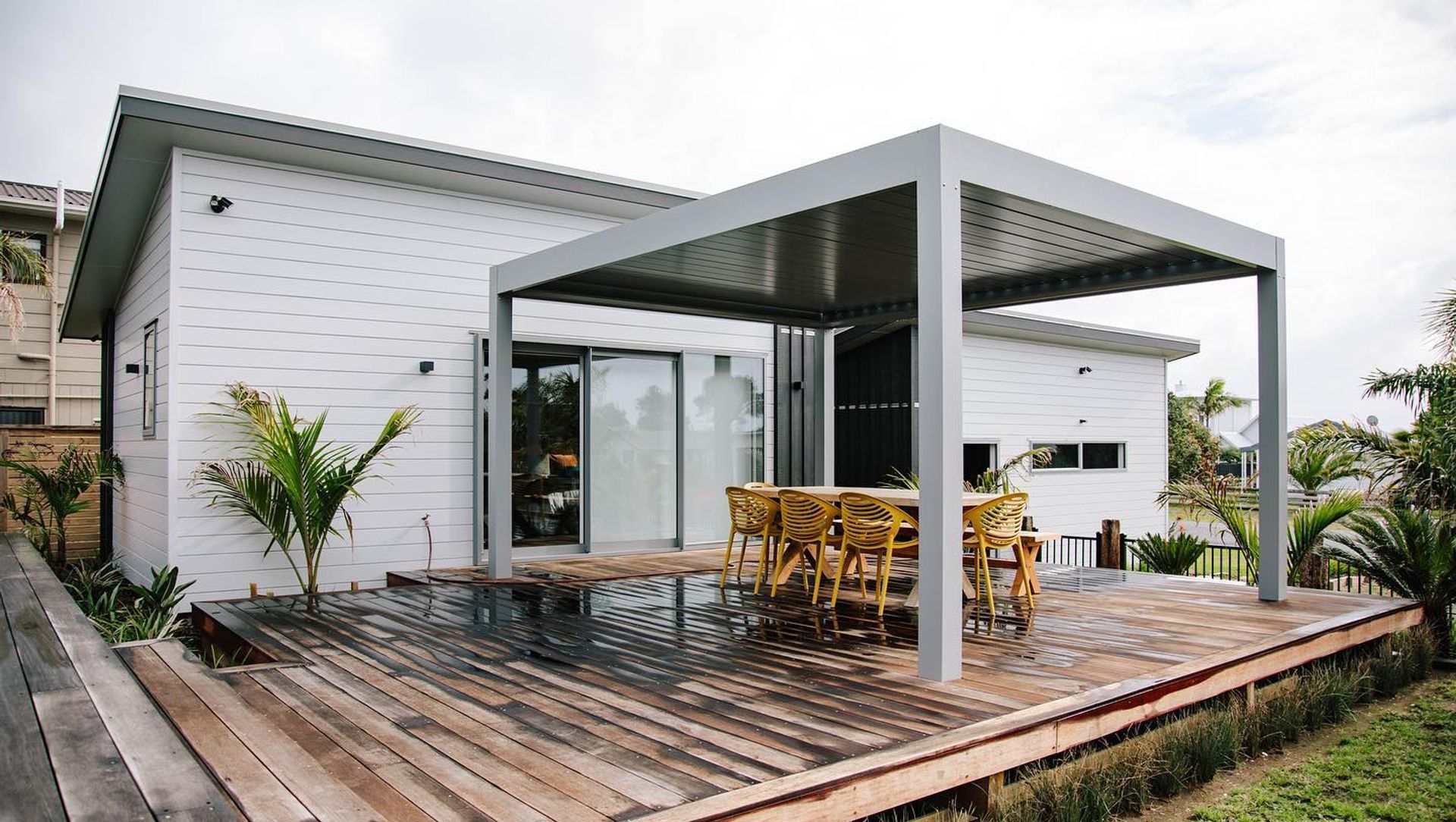 Matarangi Beach Home banner