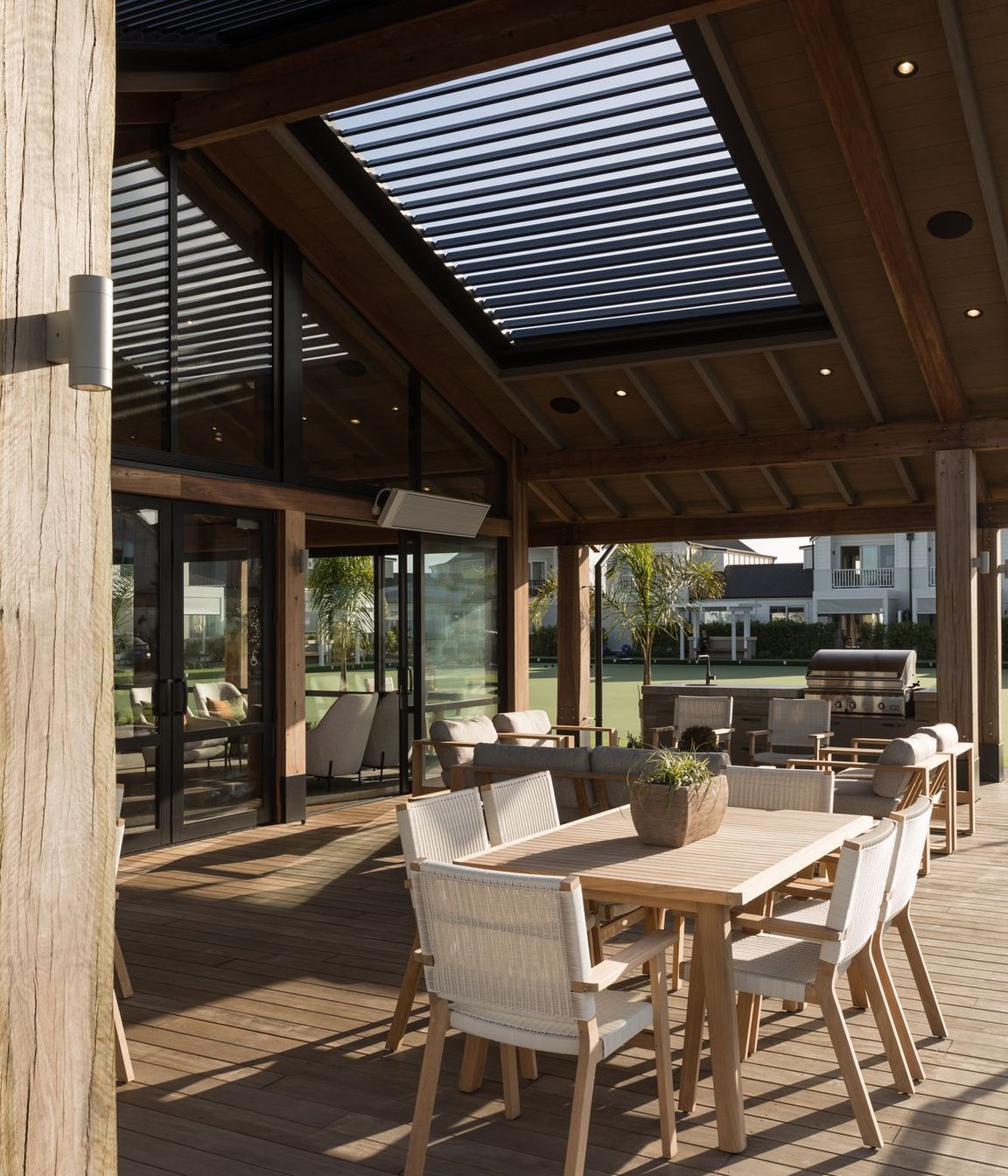 The Lake House, Pacific Lakes Village