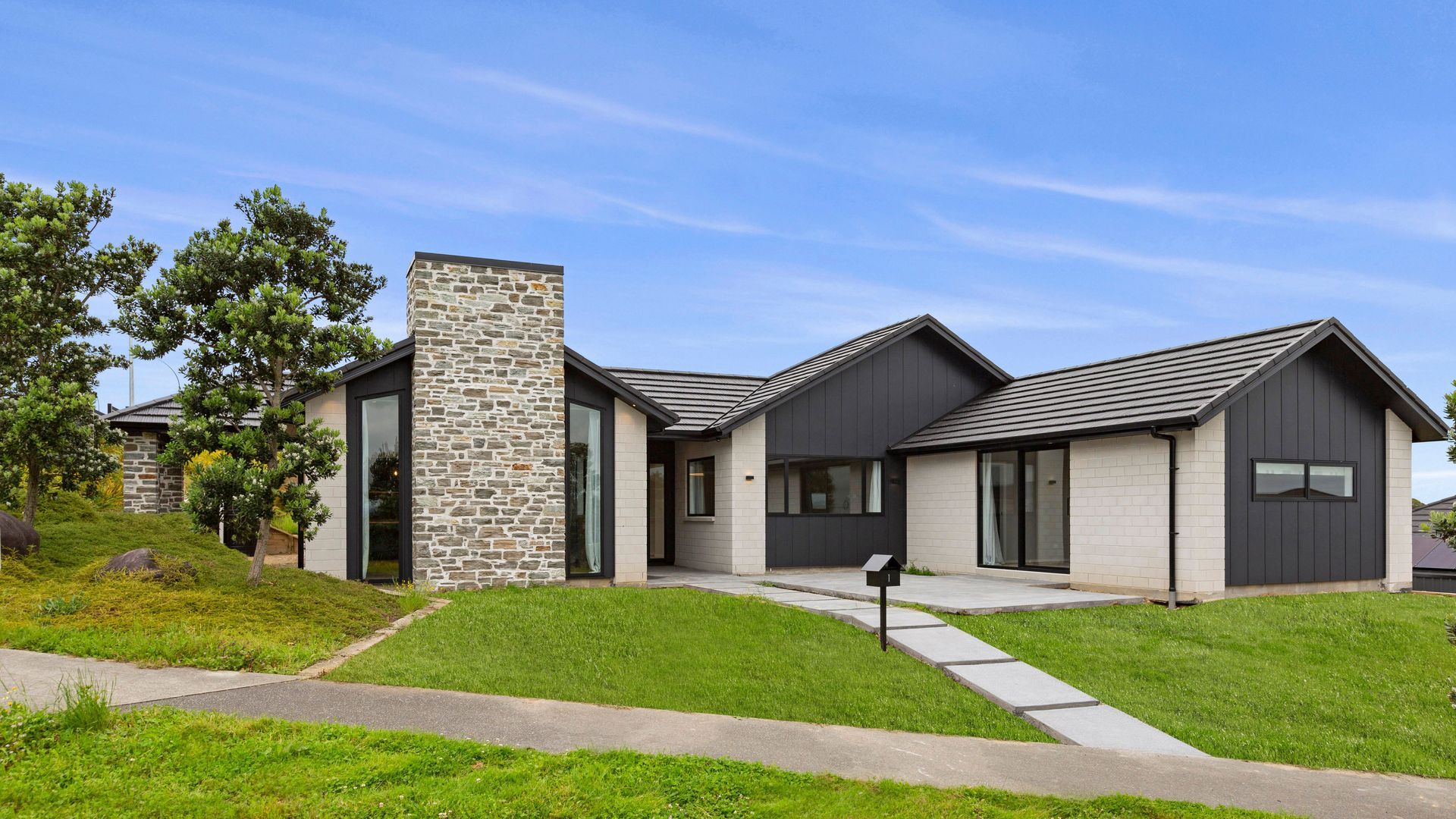 Riverpoint Home banner