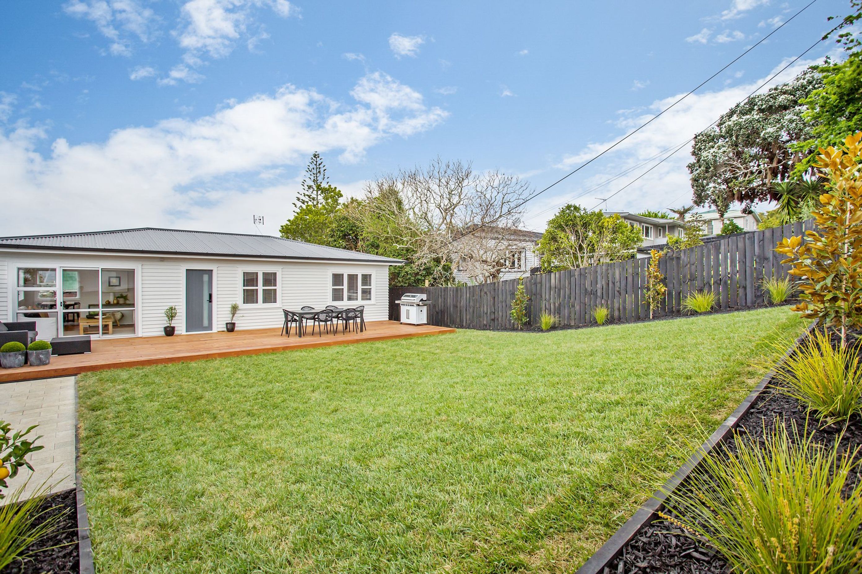 Birkdale Road, Birkdale