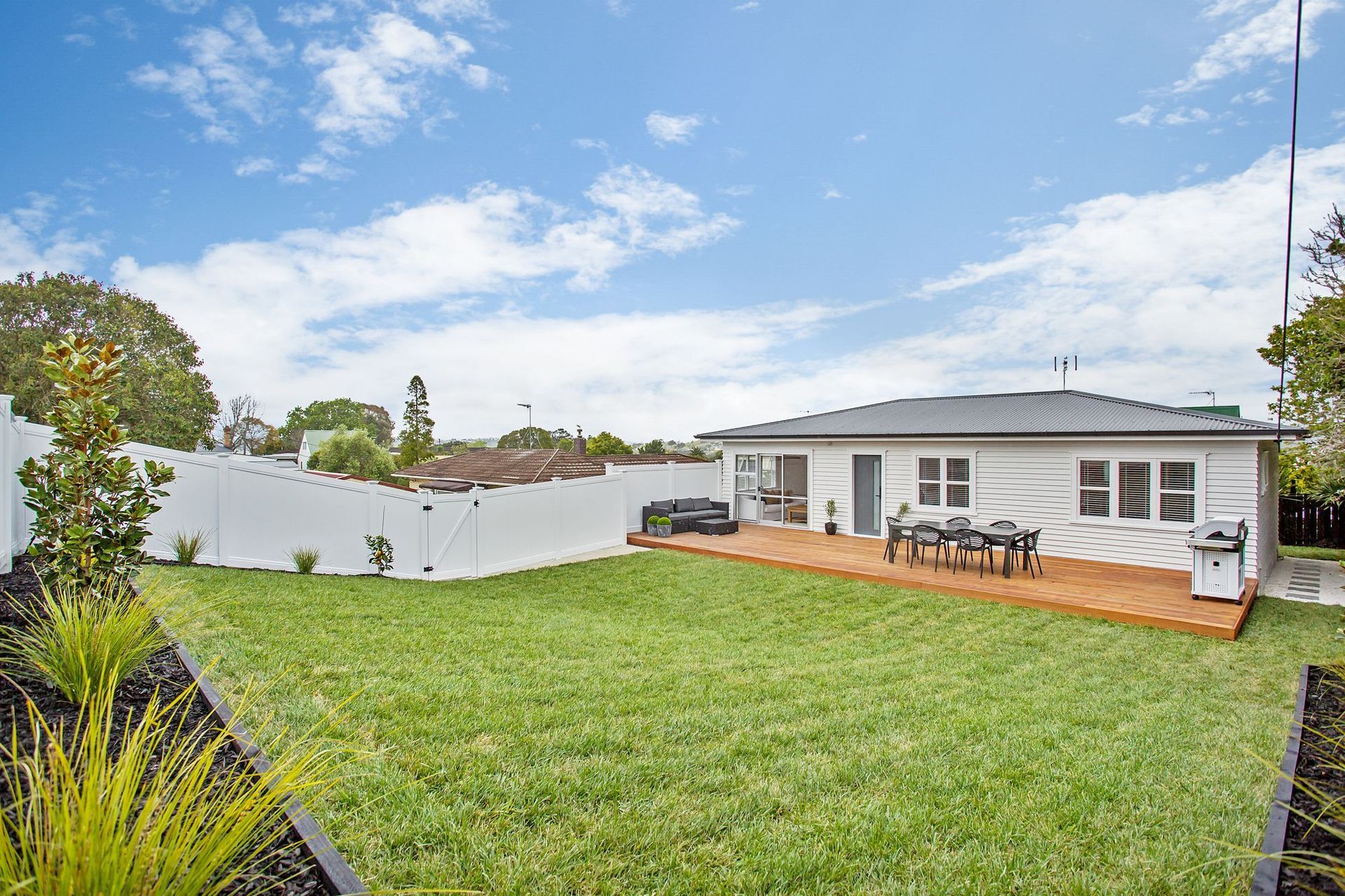 Birkdale Road, Birkdale