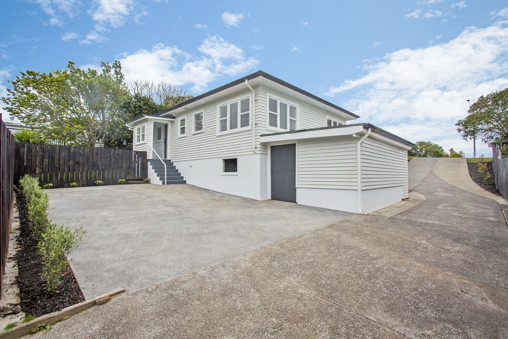 Birkdale Road, Birkdale