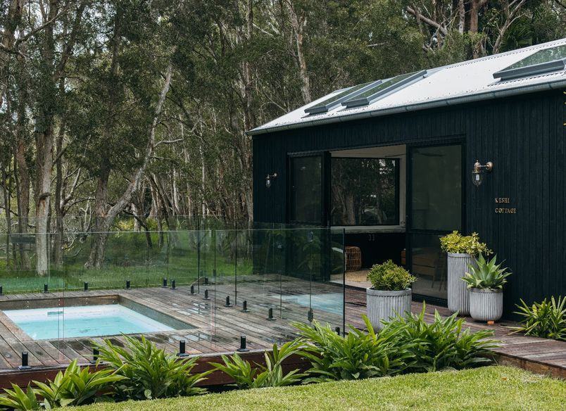 Keshi Cottage